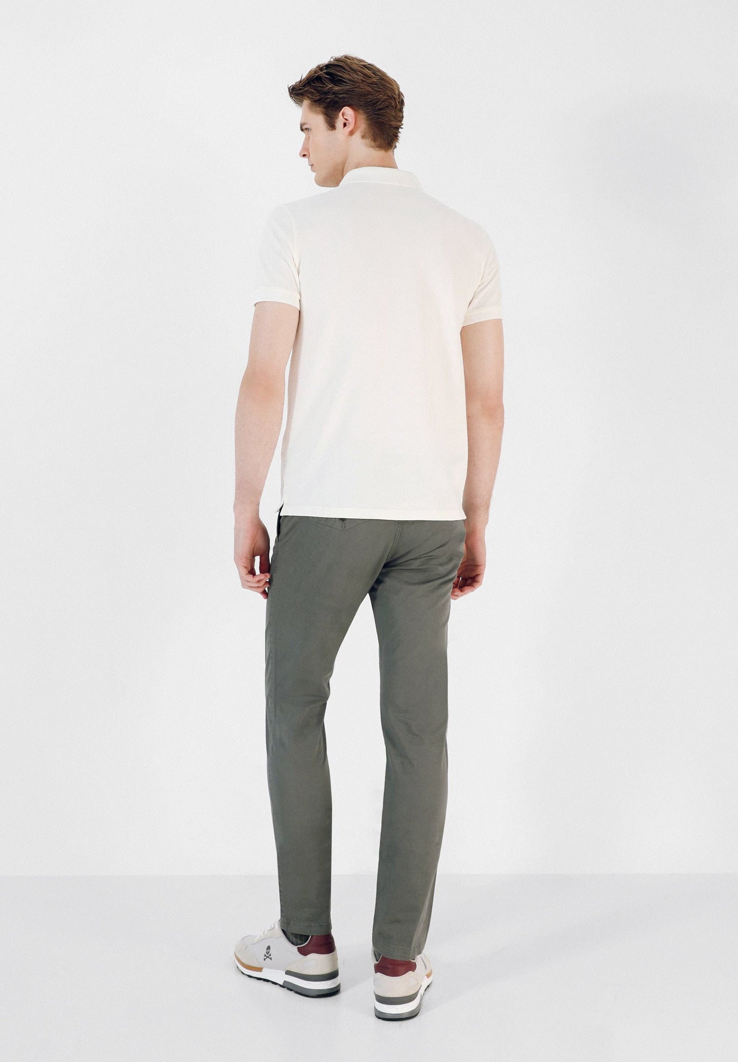 PANTALÓN CHINO CASUAL