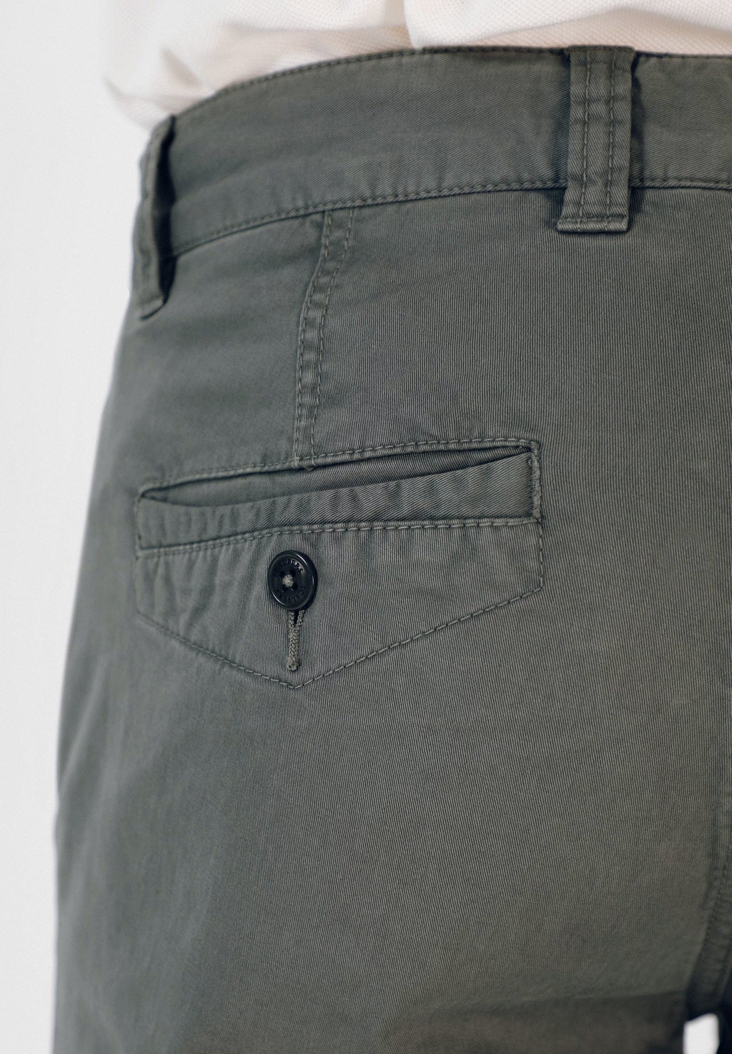 PANTALÓN CHINO CASUAL