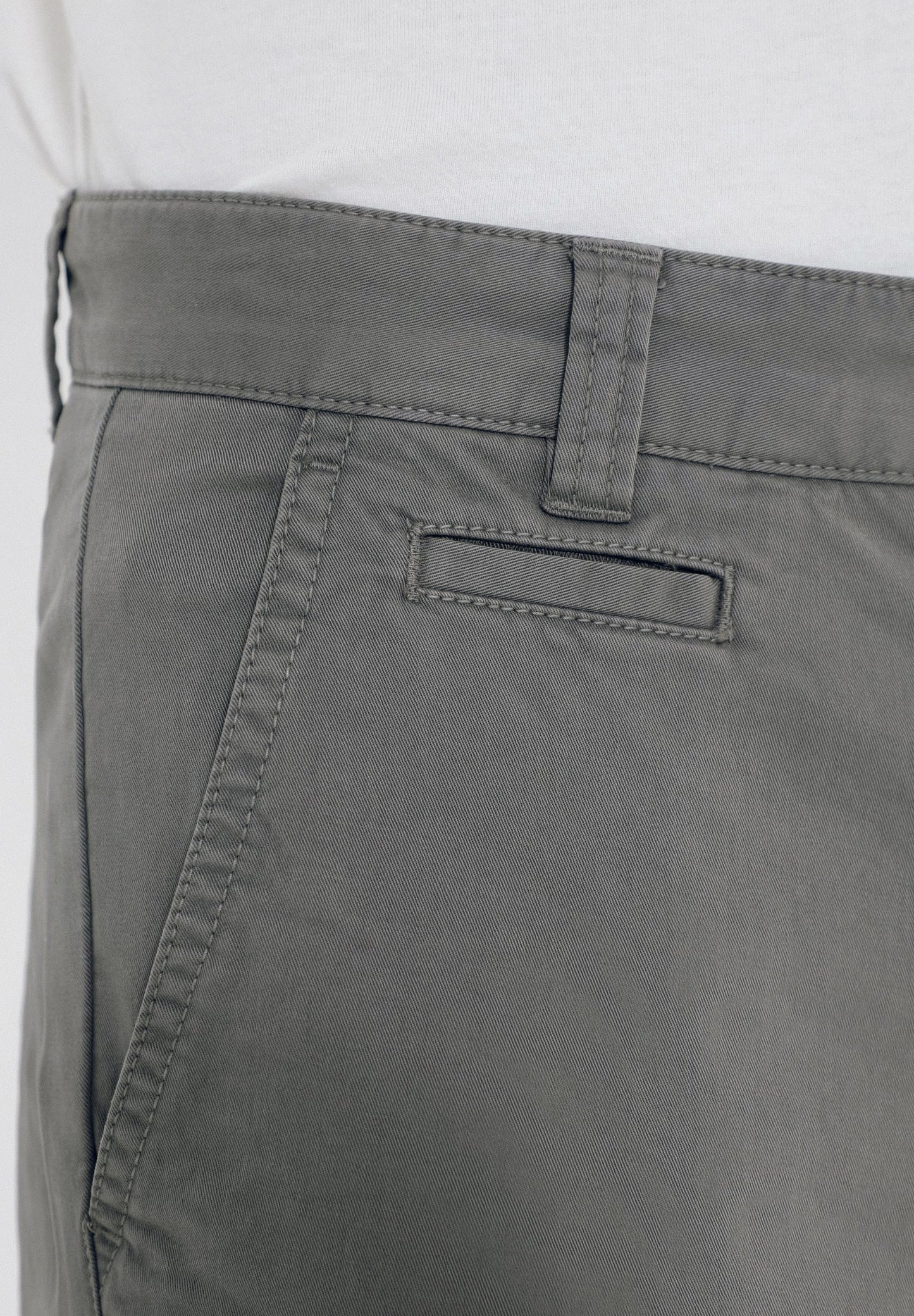 PANTALÓN CHINO CASUAL