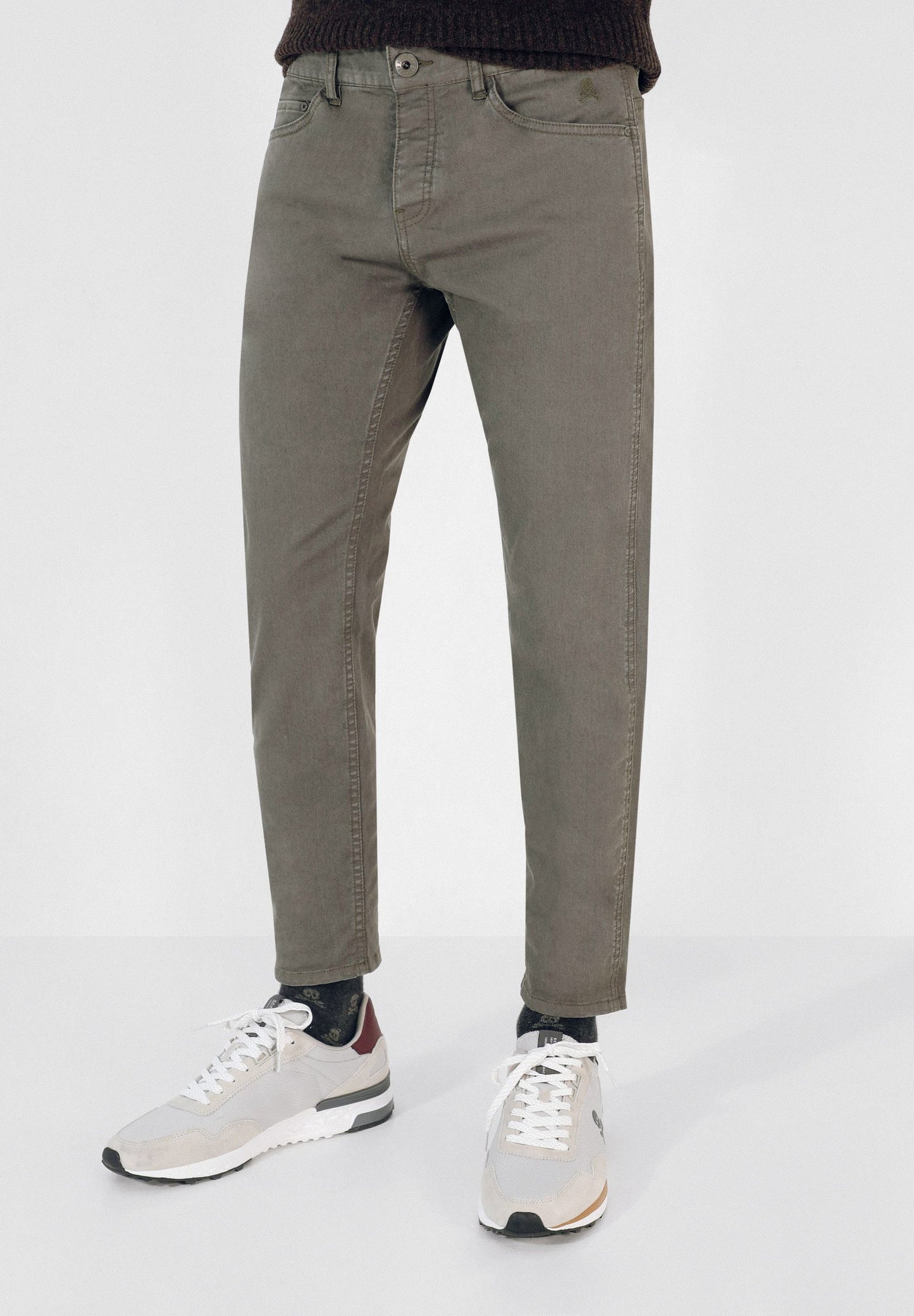 PANTALÓN CINCO BOLSILLOS