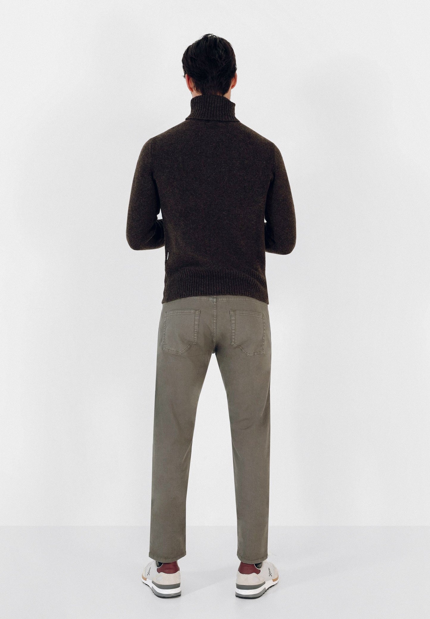 PANTALÓN CINCO BOLSILLOS