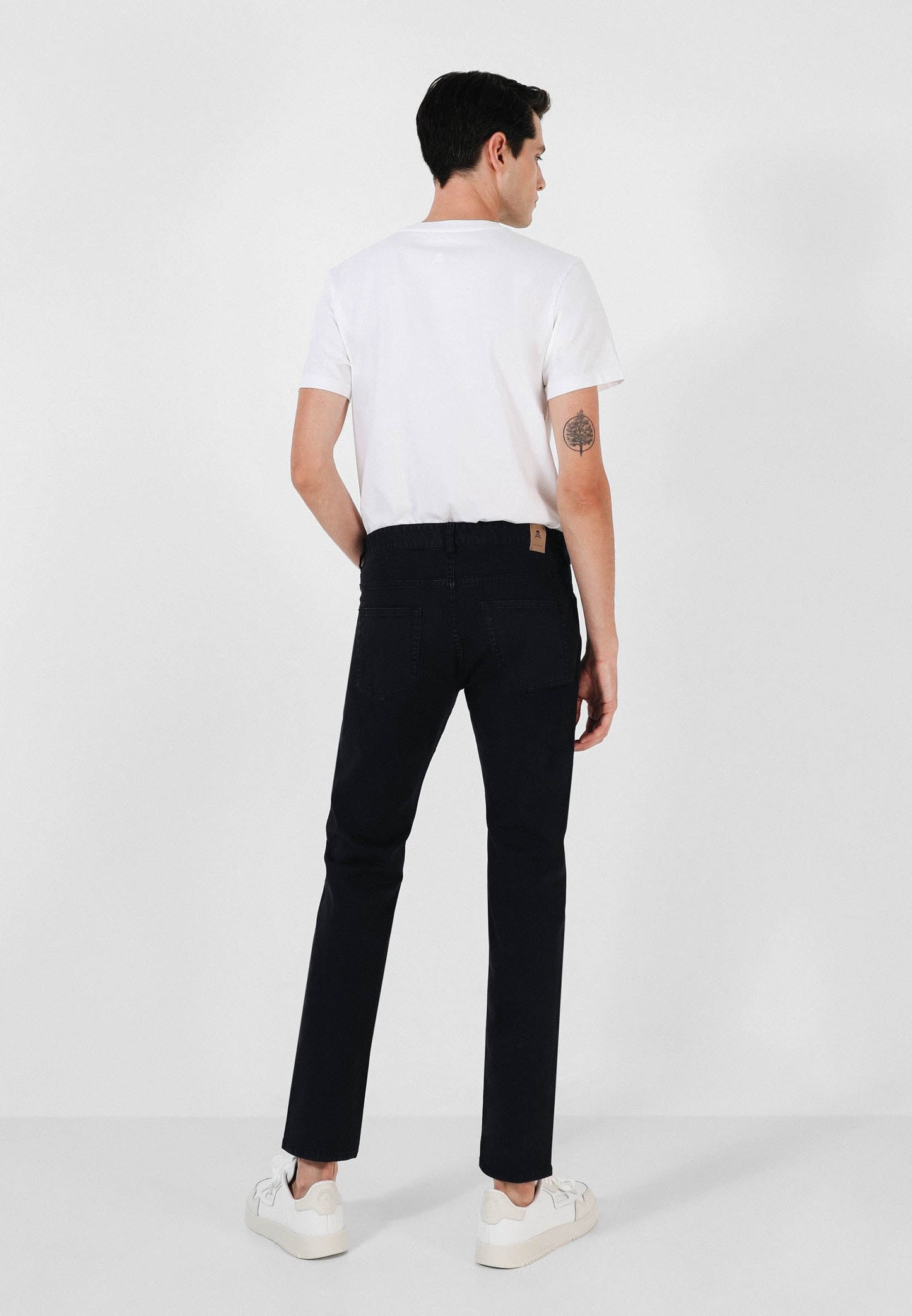 PANTALÓN CINCO BOLSILLOS