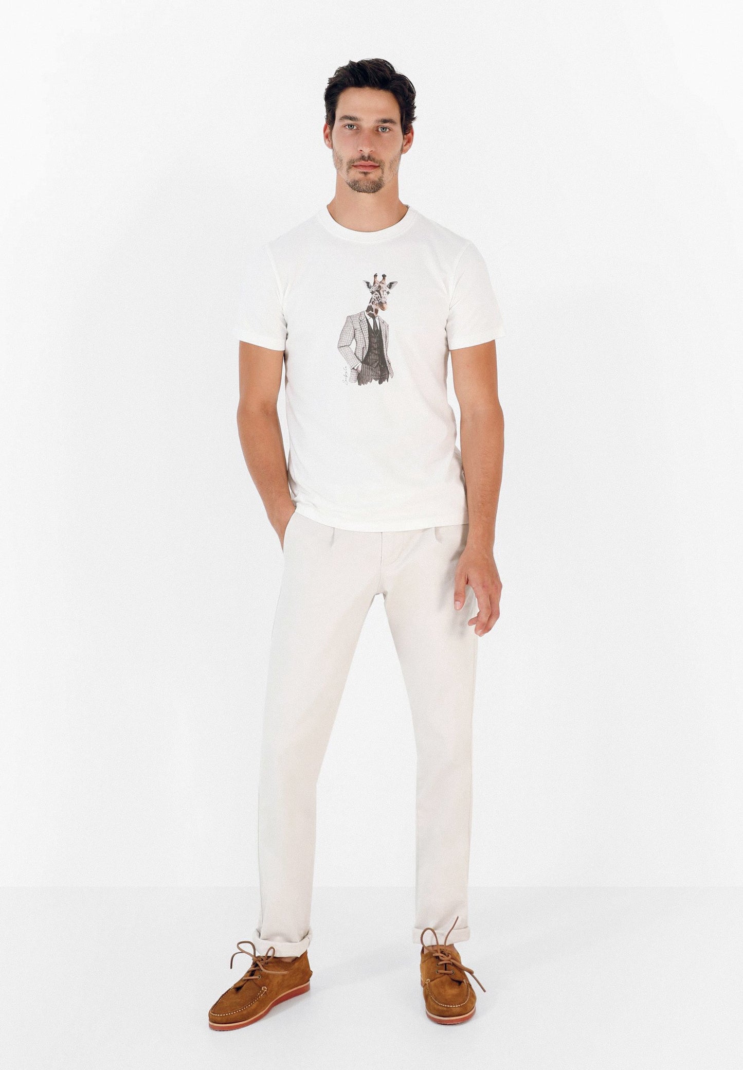 CAMISETA COLLAGE JIRAFA