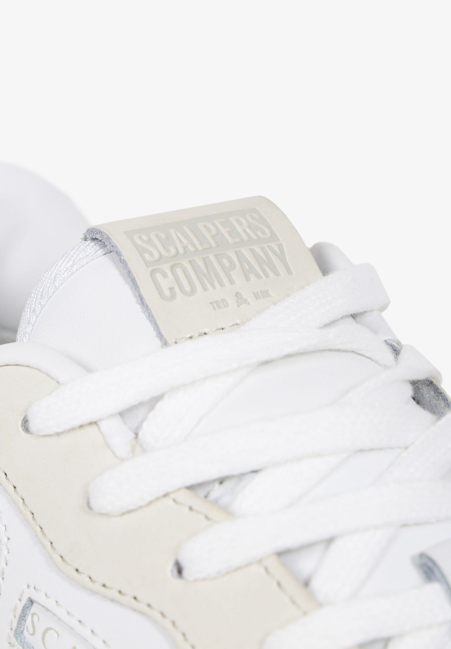 SNEAKERS PIEL