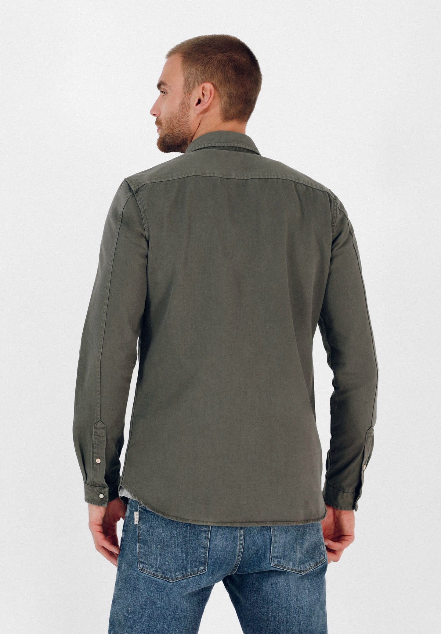 CAMISA BOLSILLOS TAPETA