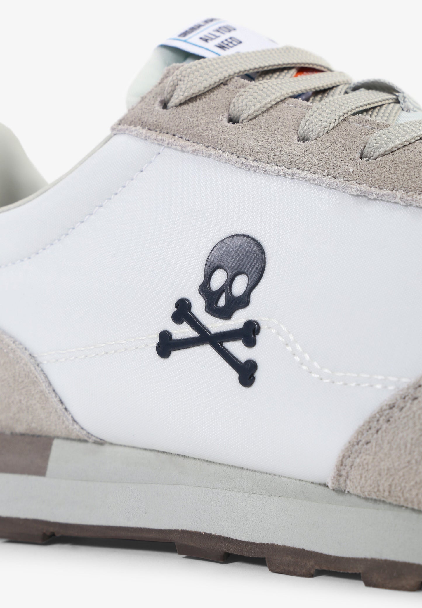 SNEAKERS RETRO