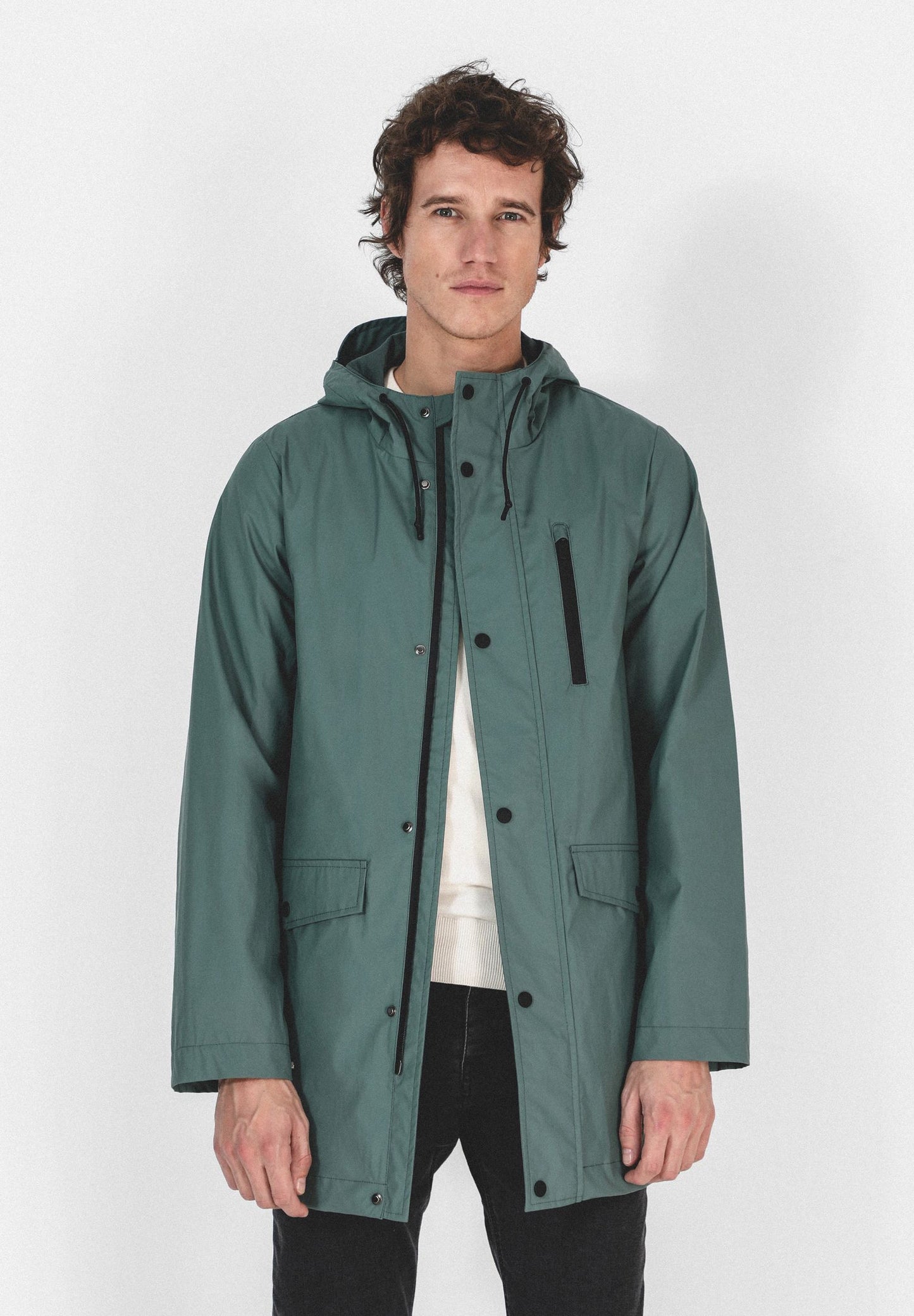 CHAQUETÓN IMPERMEABLE