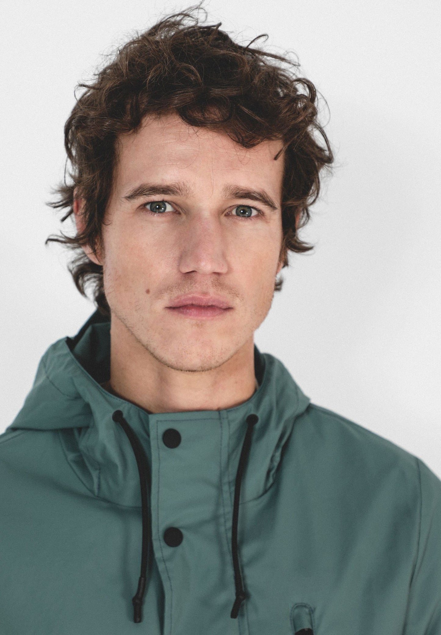 CHAQUETÓN IMPERMEABLE