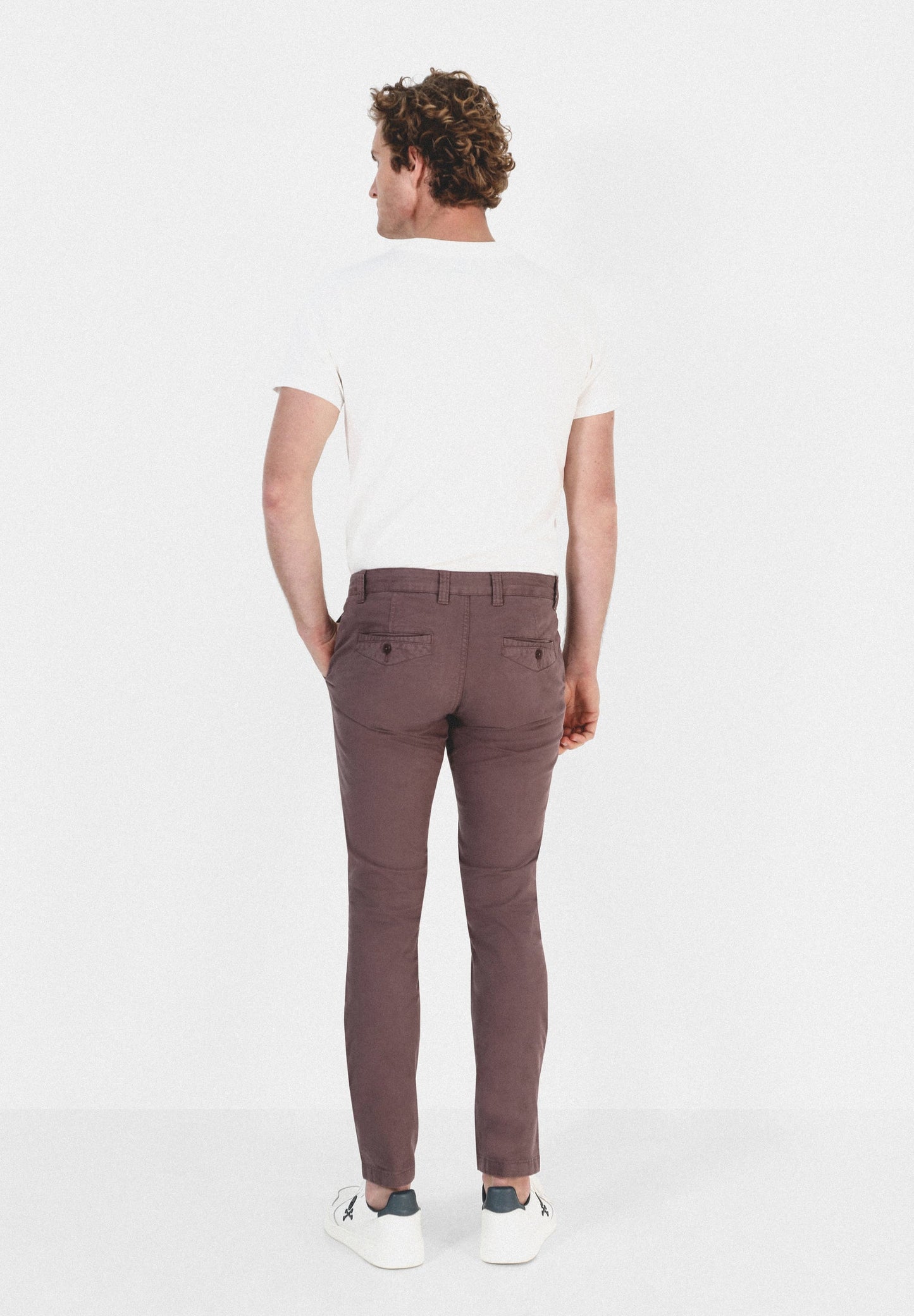 PANTALÓN CHINO CASUAL