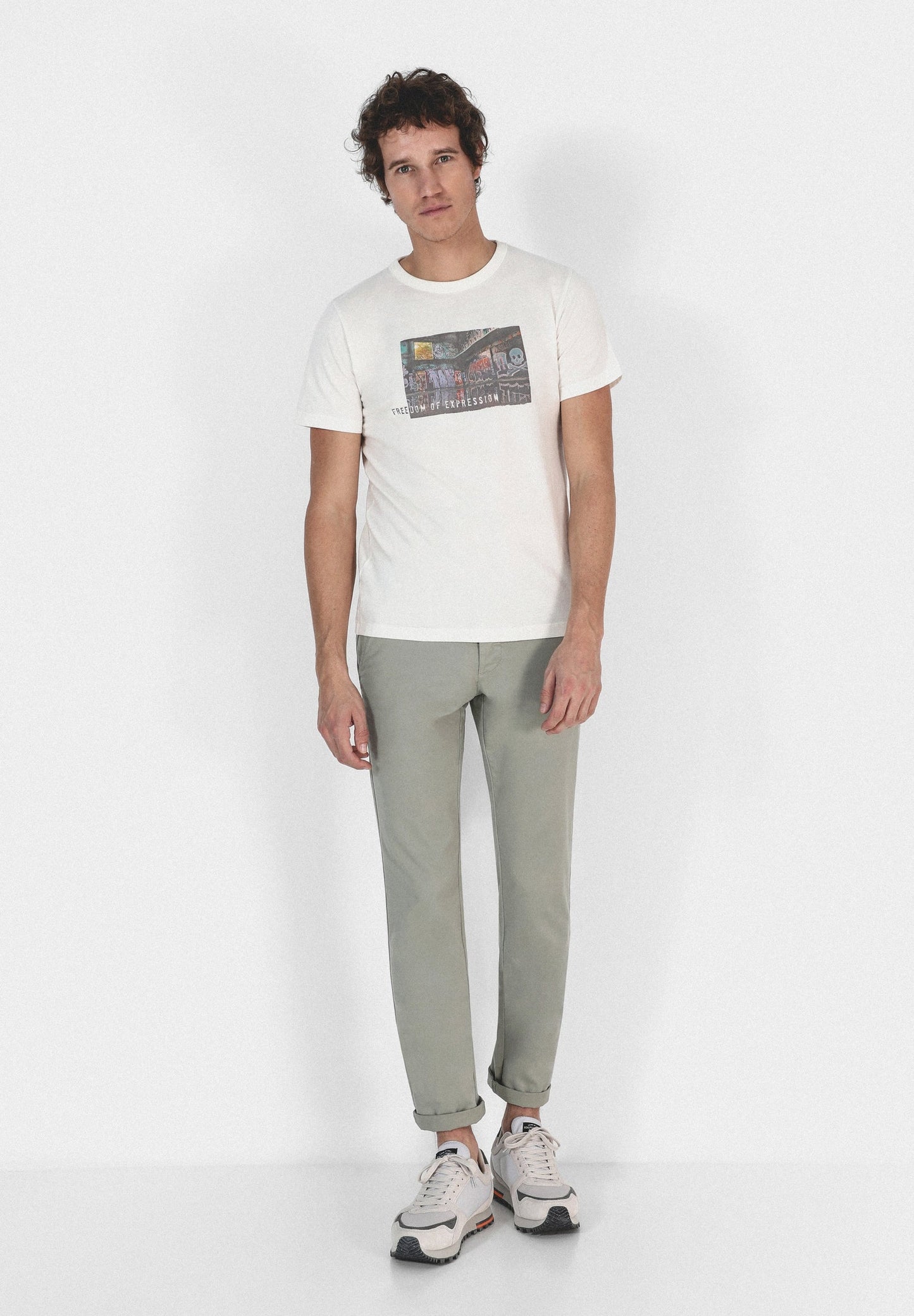 PANTALÓN CHINO CASUAL