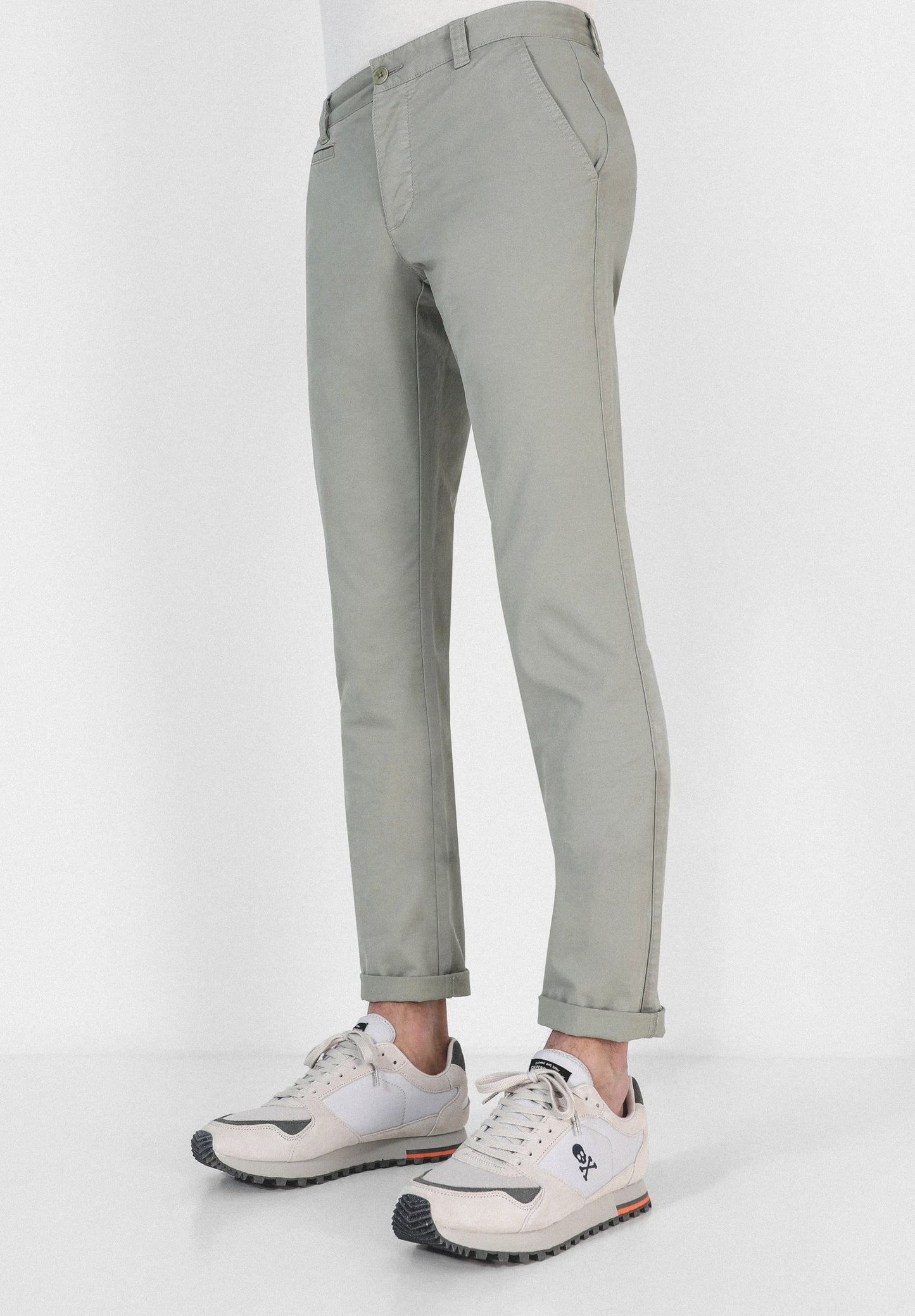 PANTALÓN CHINO CASUAL