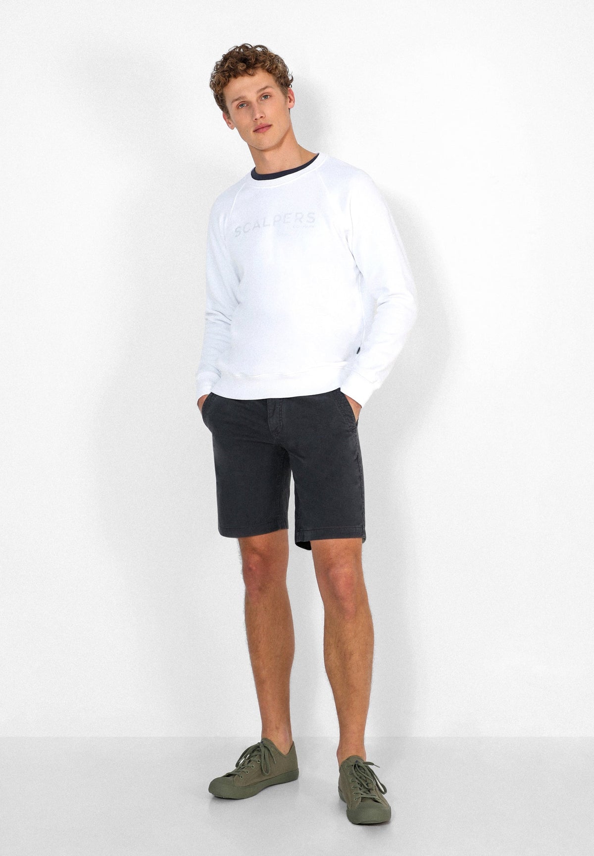 BERMUDAS BÁSICAS