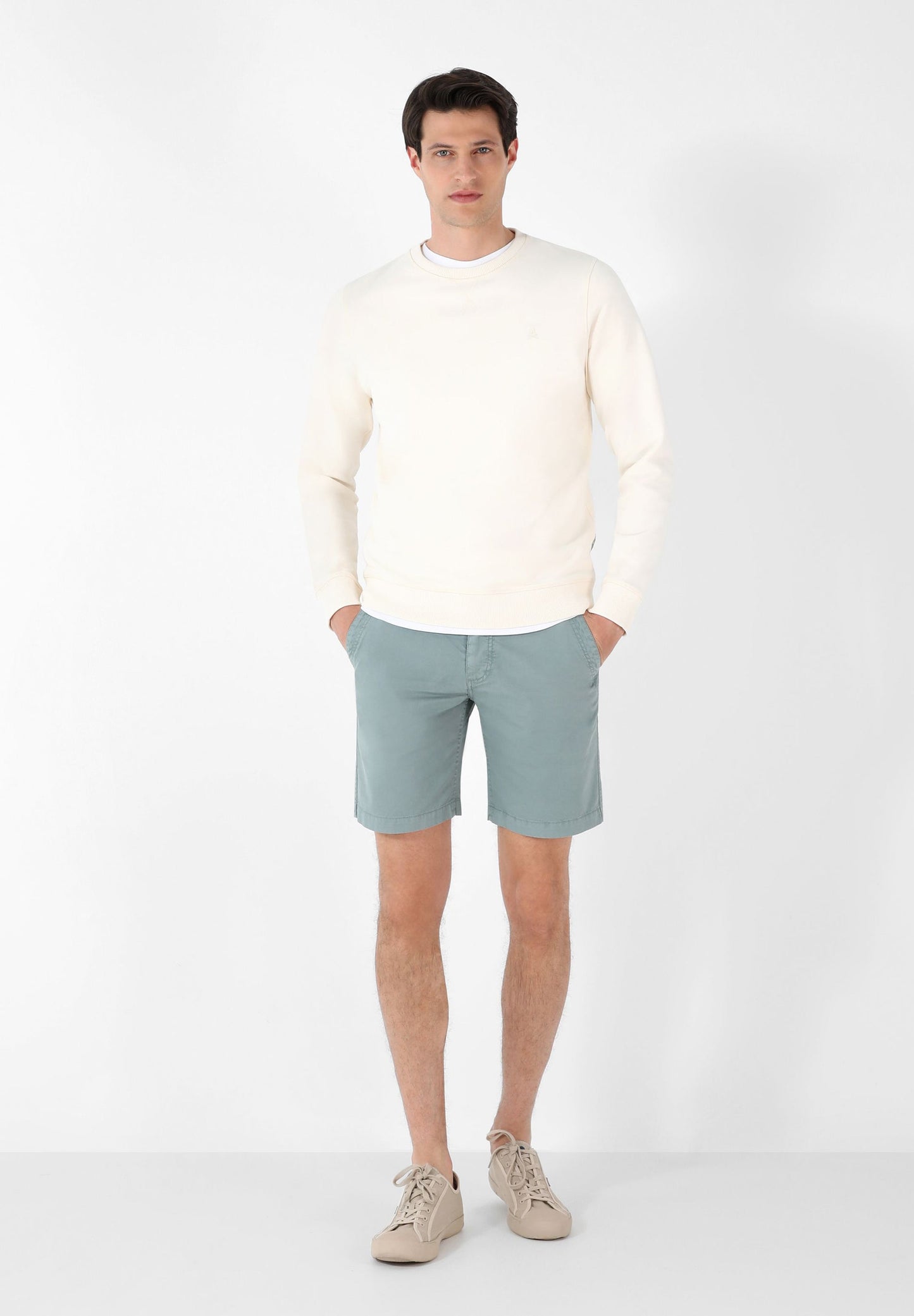 BERMUDAS BÁSICAS