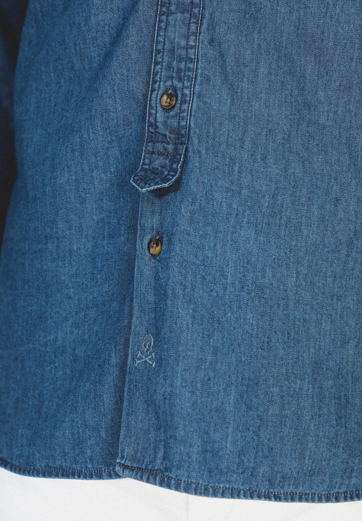CAMISA DENIM CUELLO REDONDEADO