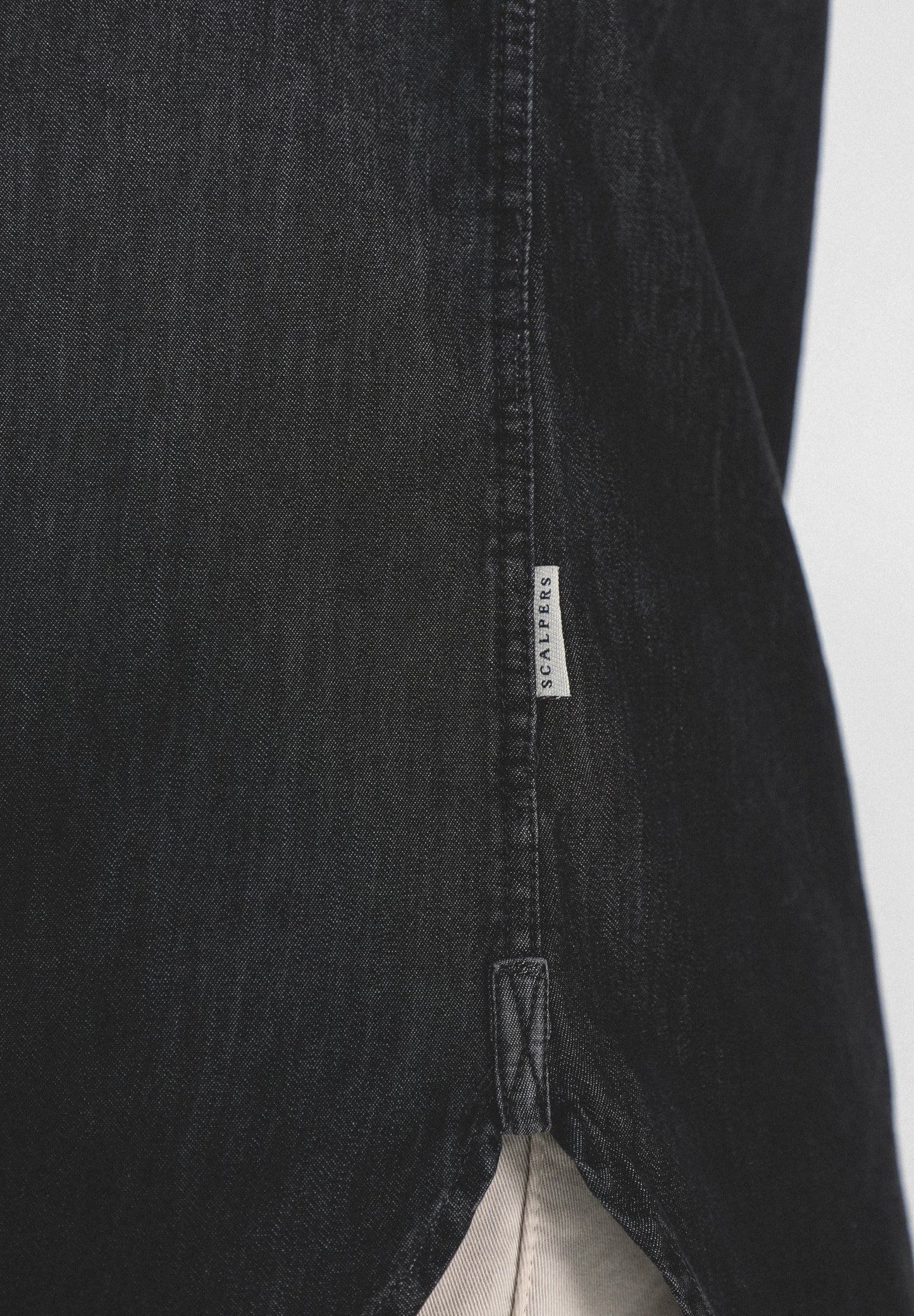 CAMISA DENIM CUELLO REDONDEADO