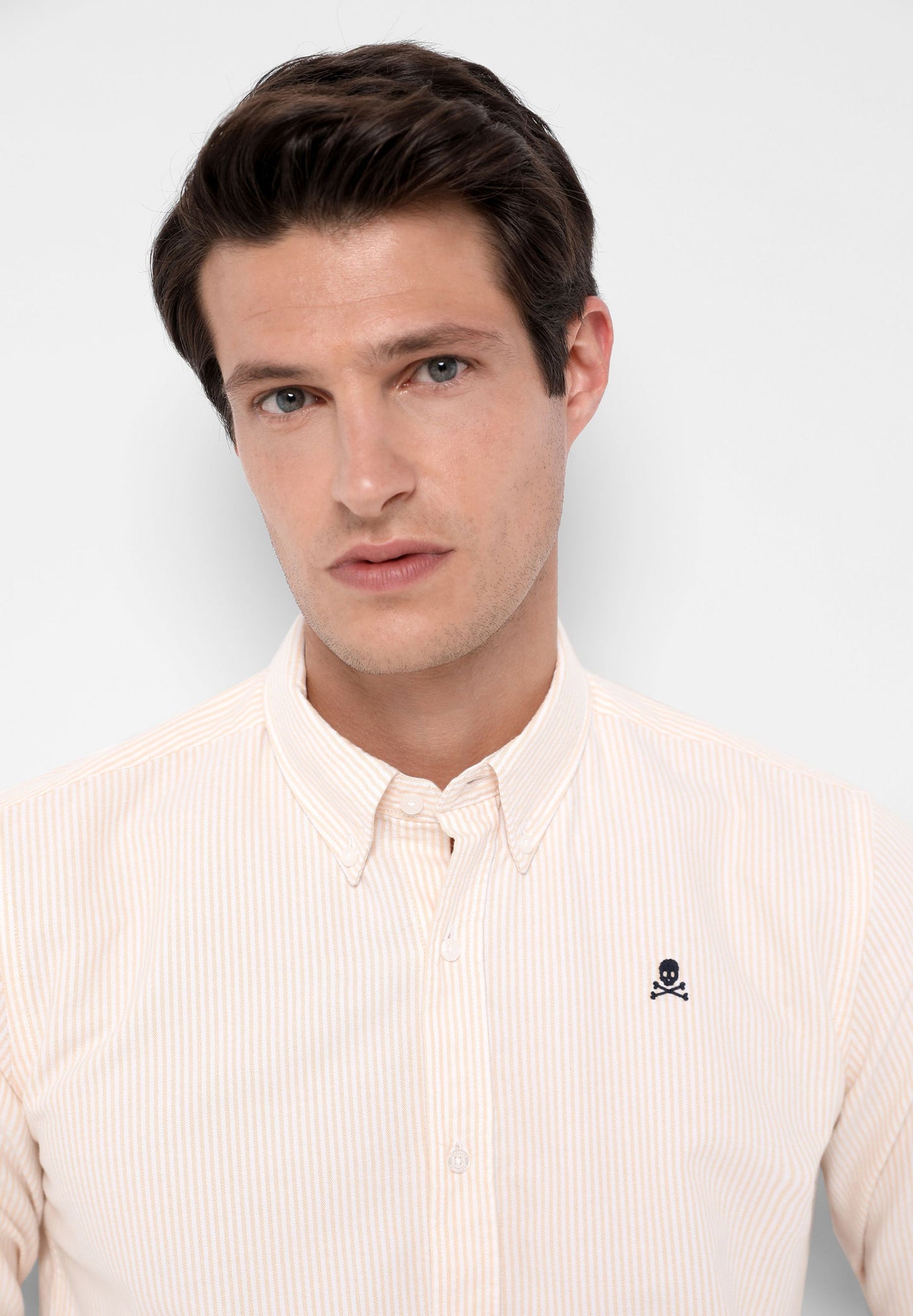 CAMISA OXFORD CUELLO BOTONES