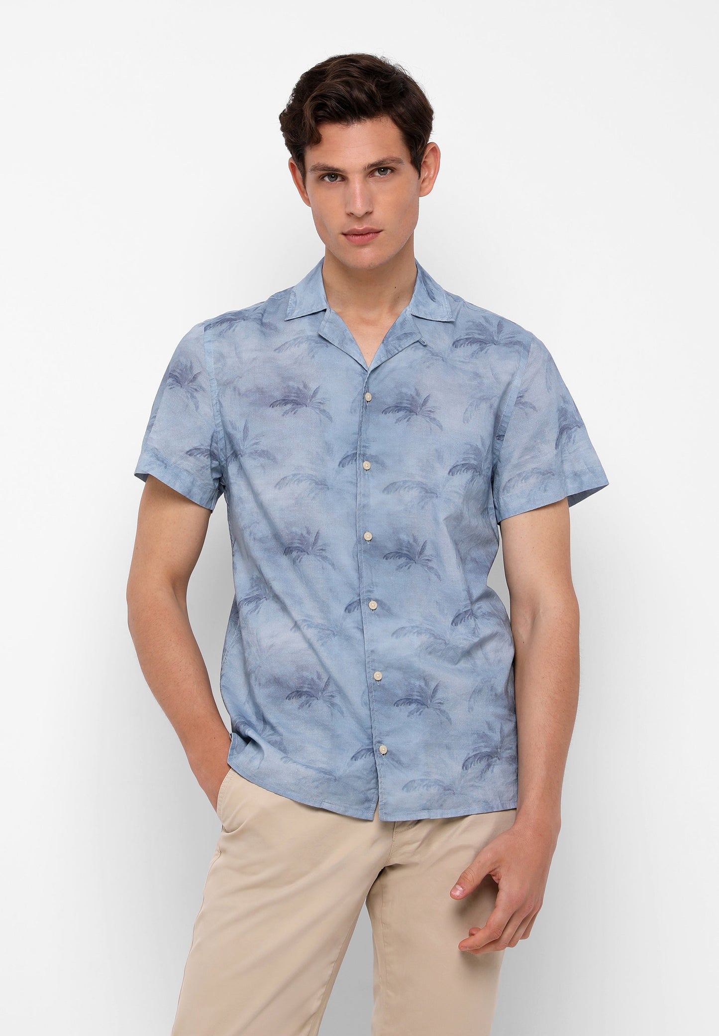 CAMISA ESTAMPADA MANGA CORTA