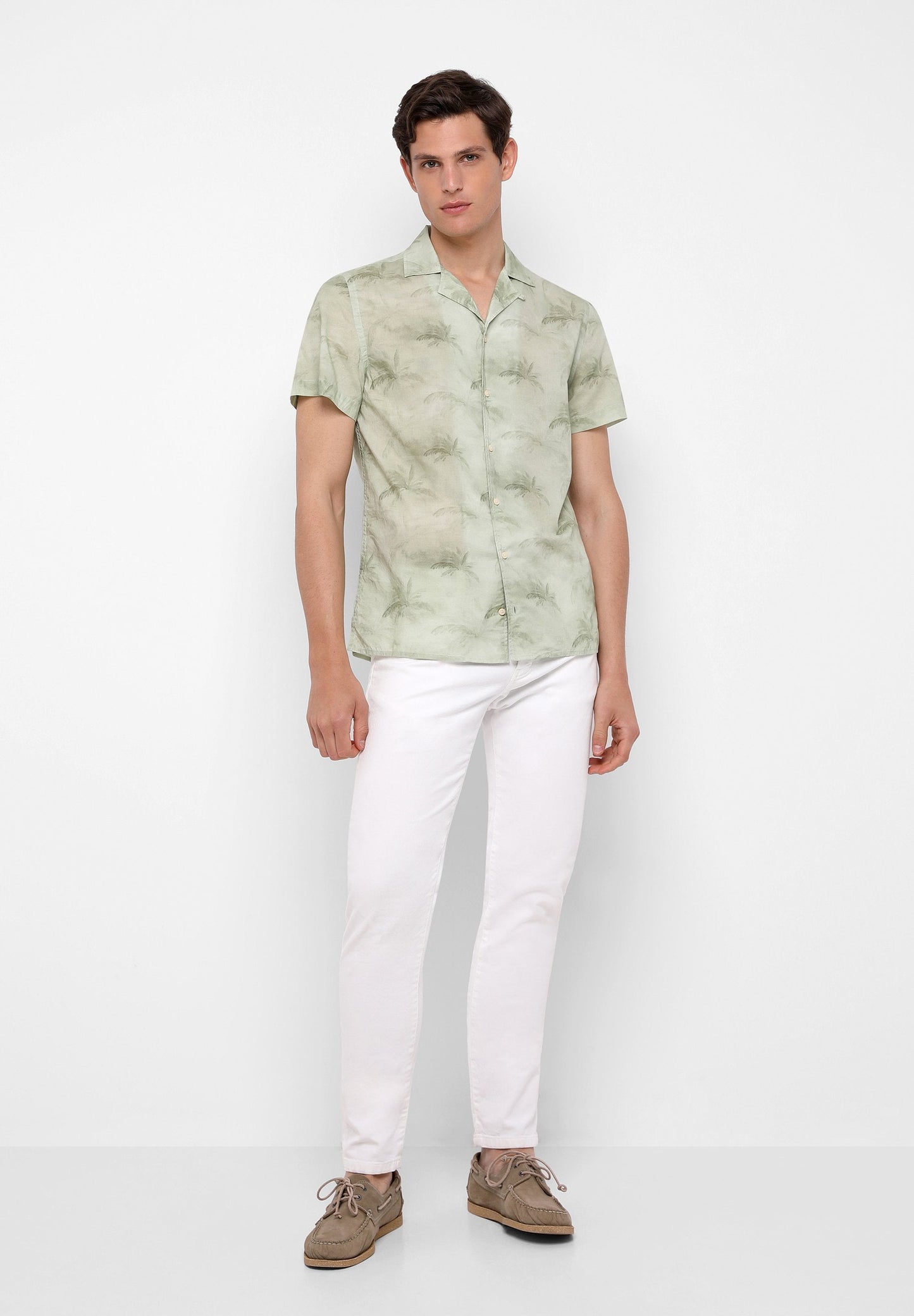 CAMISA ESTAMPADA MANGA CORTA