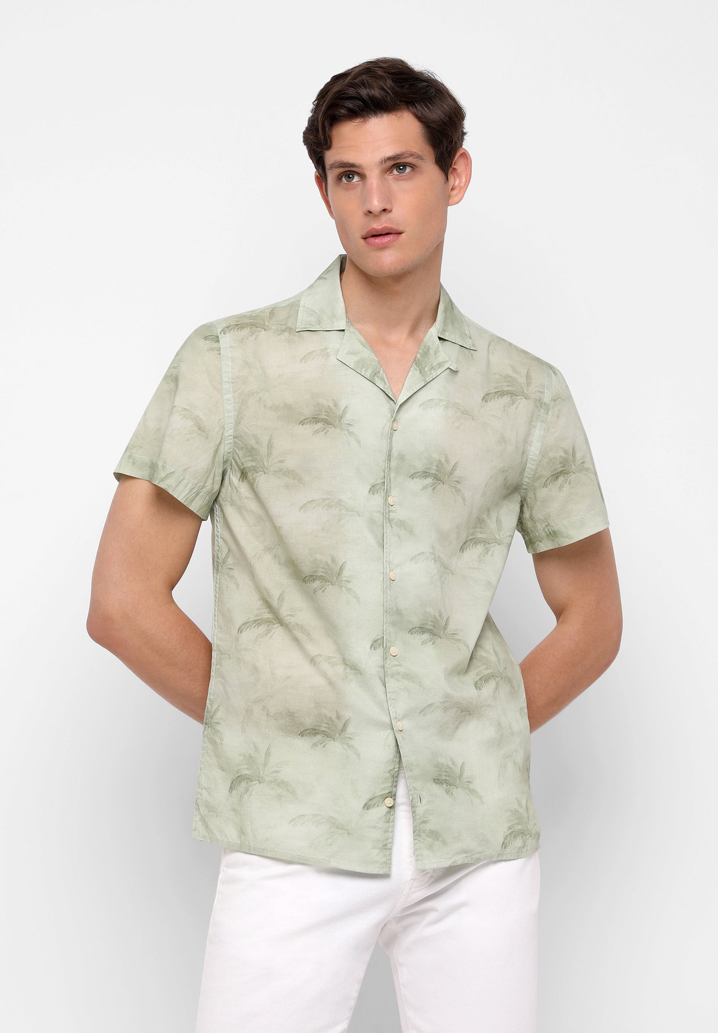 CAMISA ESTAMPADA MANGA CORTA
