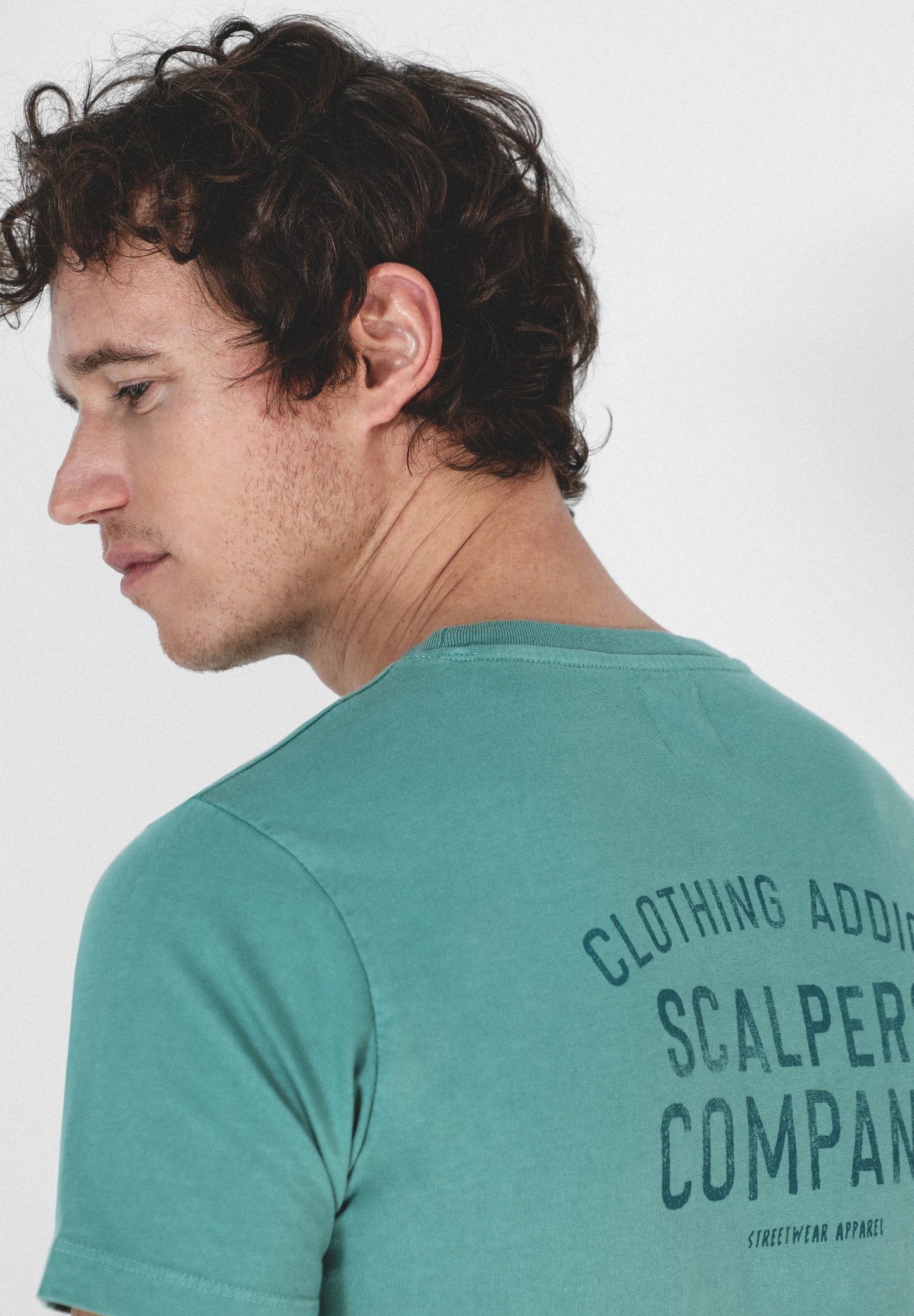 CAMISETA PRINT TRASERO