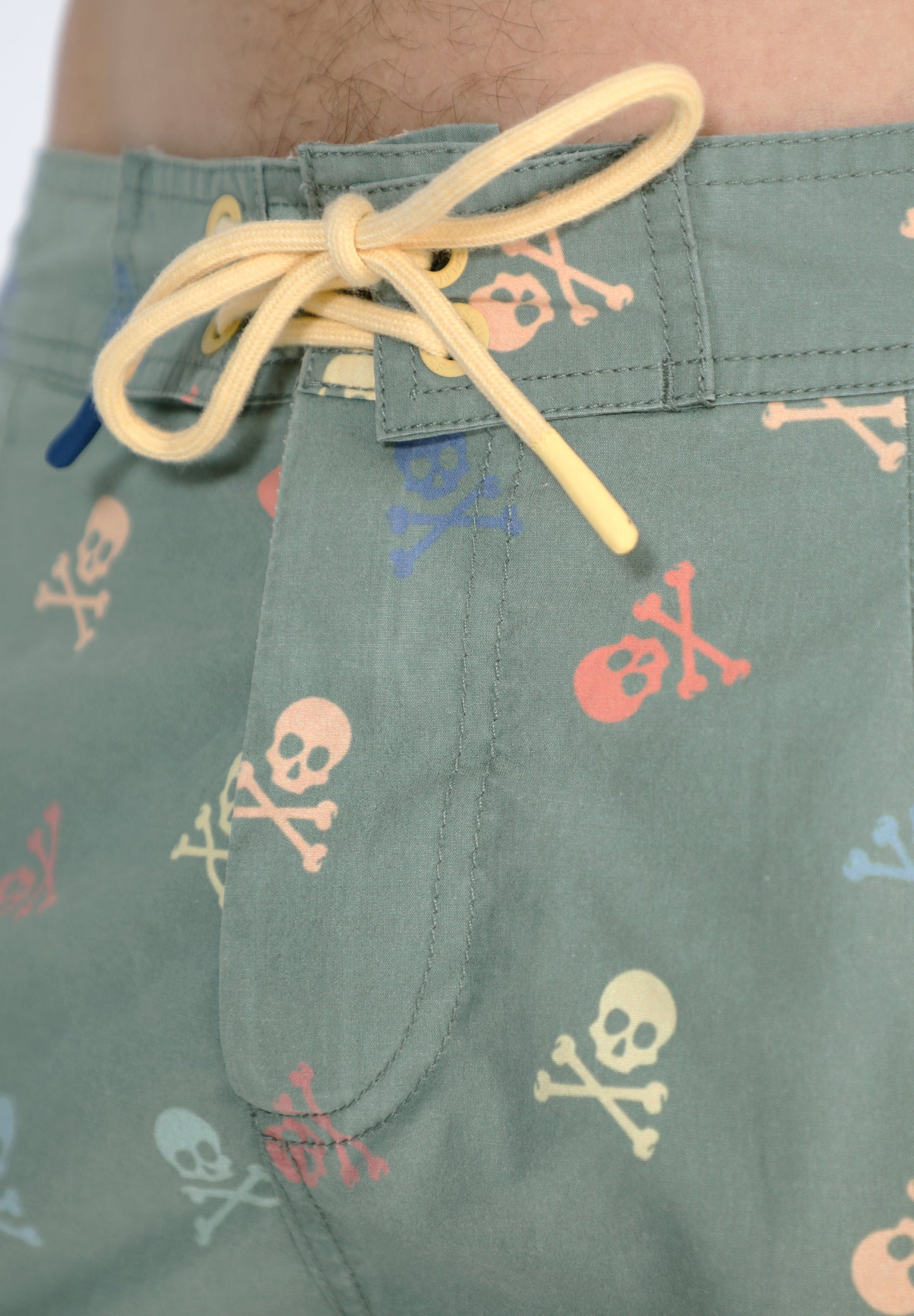 BAÑADOR CALAVERAS MULTICOLOR