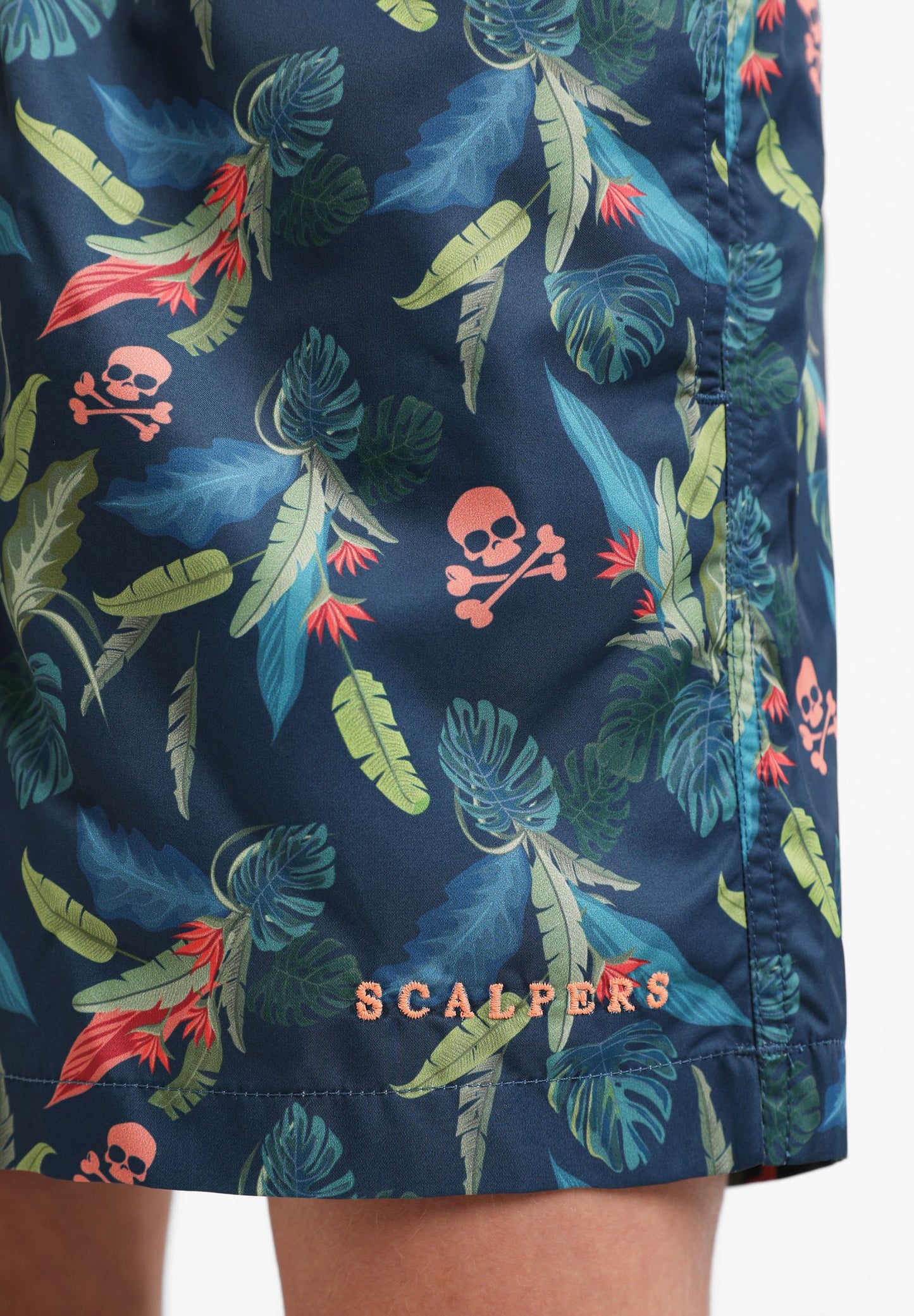 BAÑADOR ESTAMPADO TROPICAL