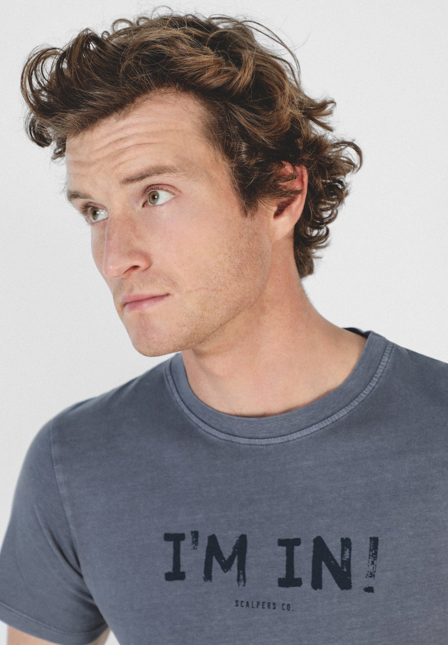 CAMISETA PRINT DESGASTADO