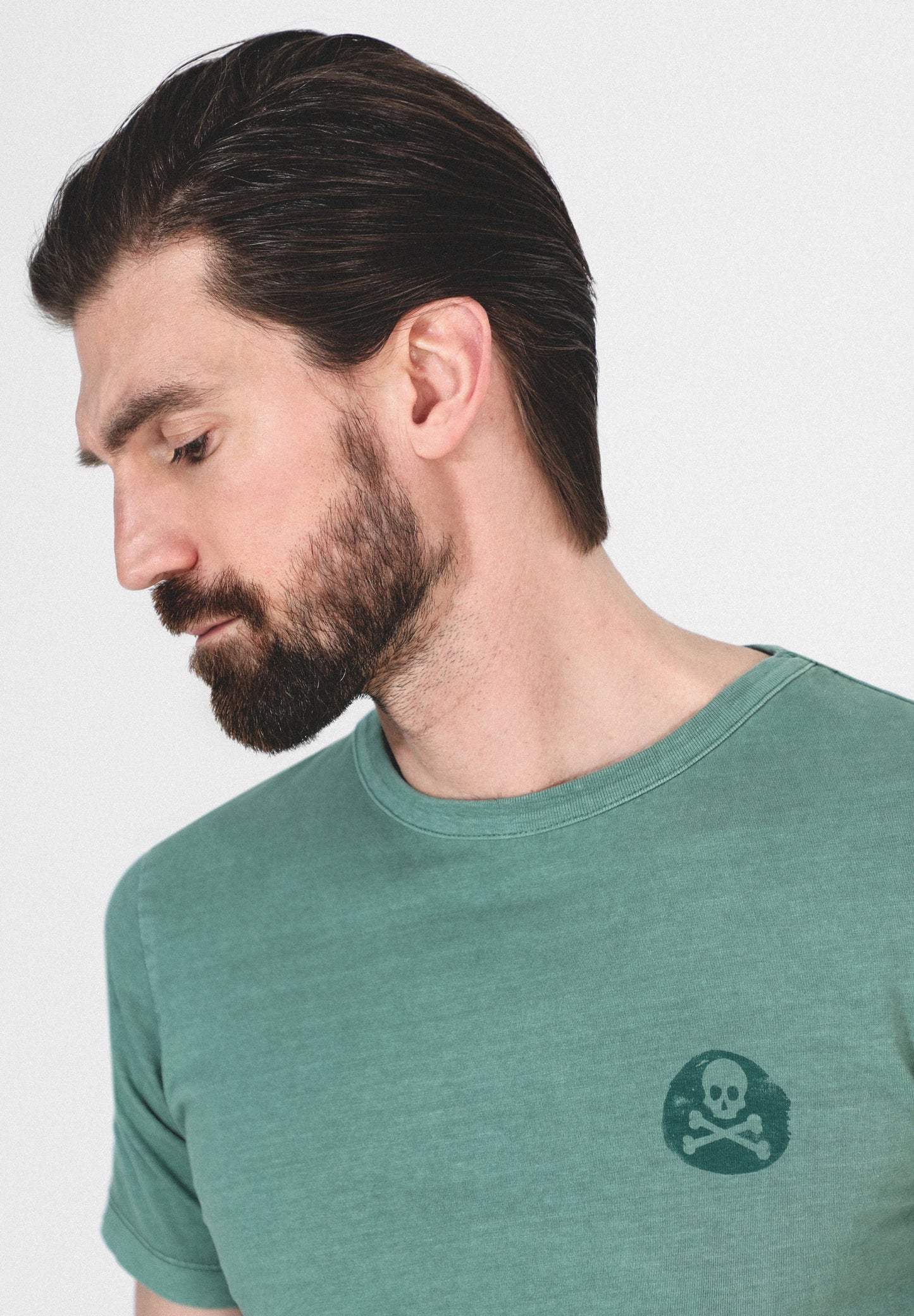 CAMISETA PRINT CALAVERA PECHO