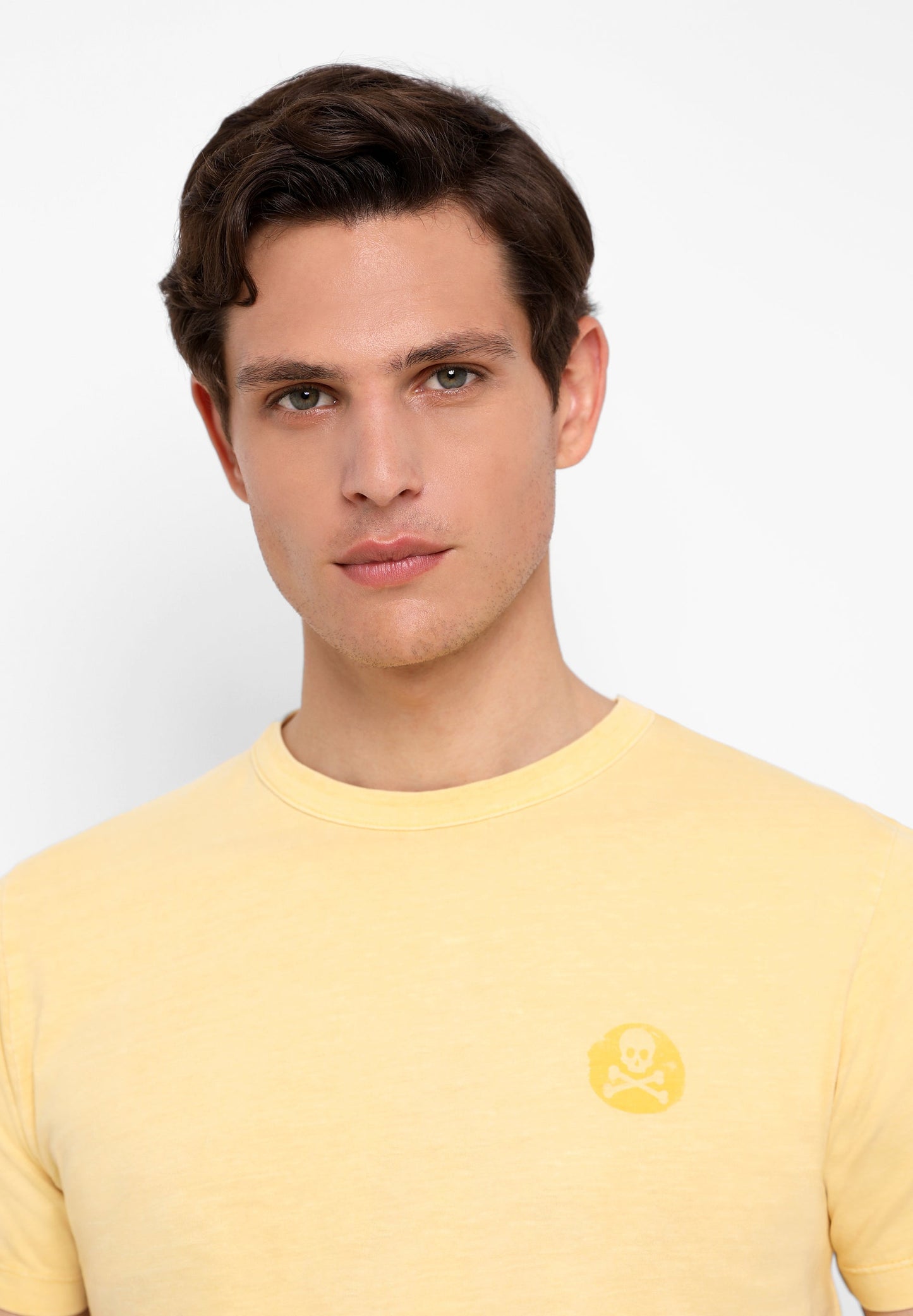 CAMISETA PRINT CALAVERA PECHO