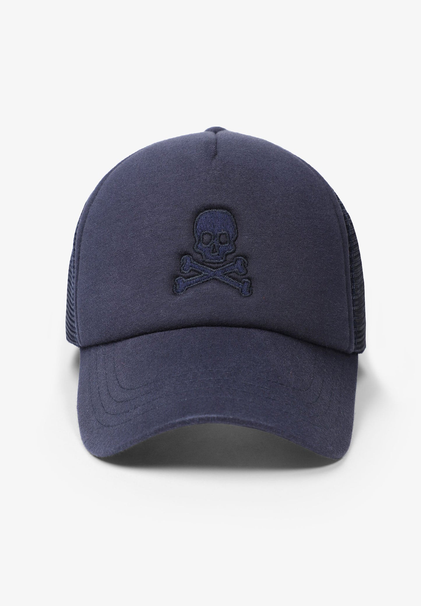 GORRA CALAVERA BORDADA TONO