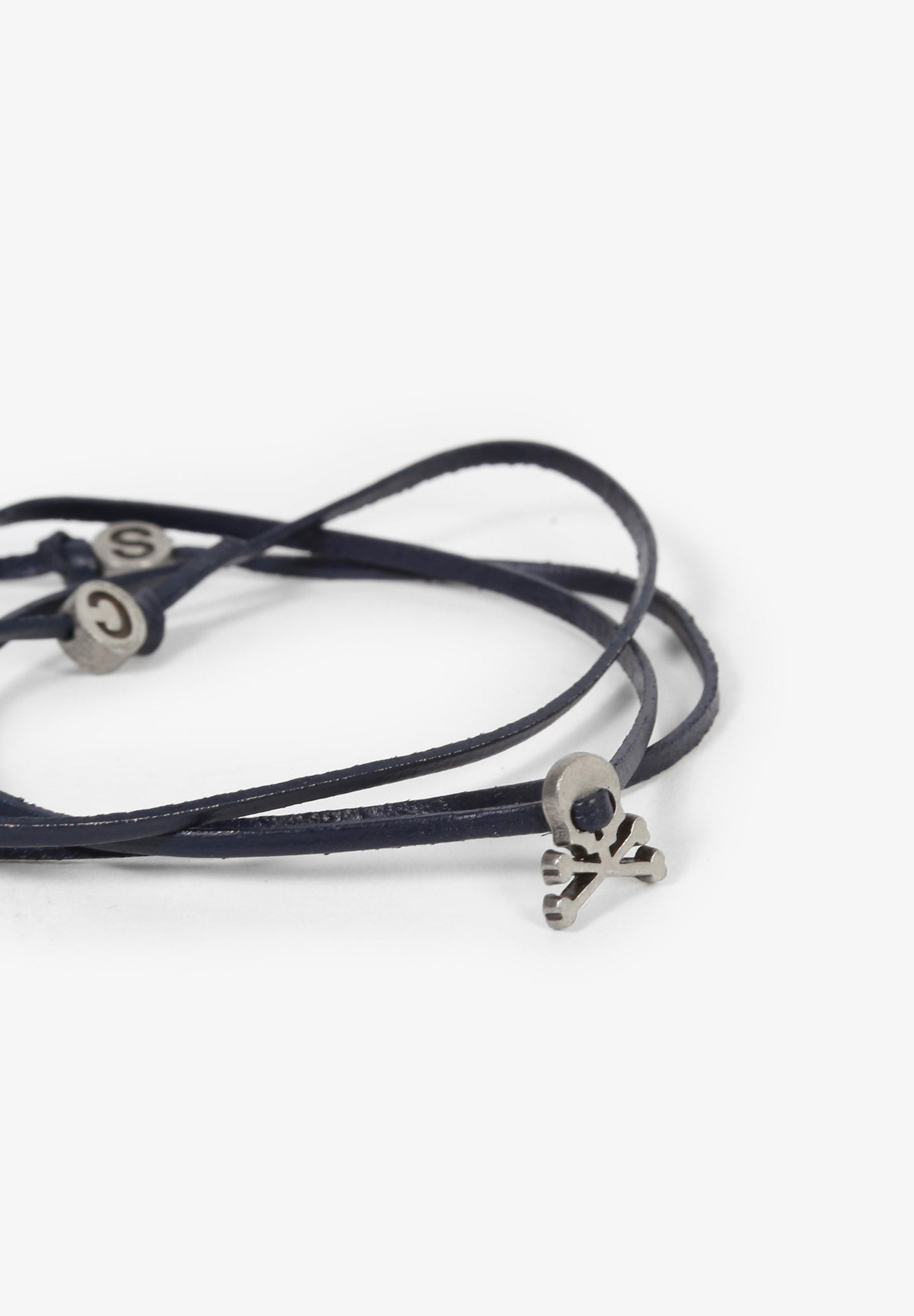 PULSERA CALAVERA PIEL