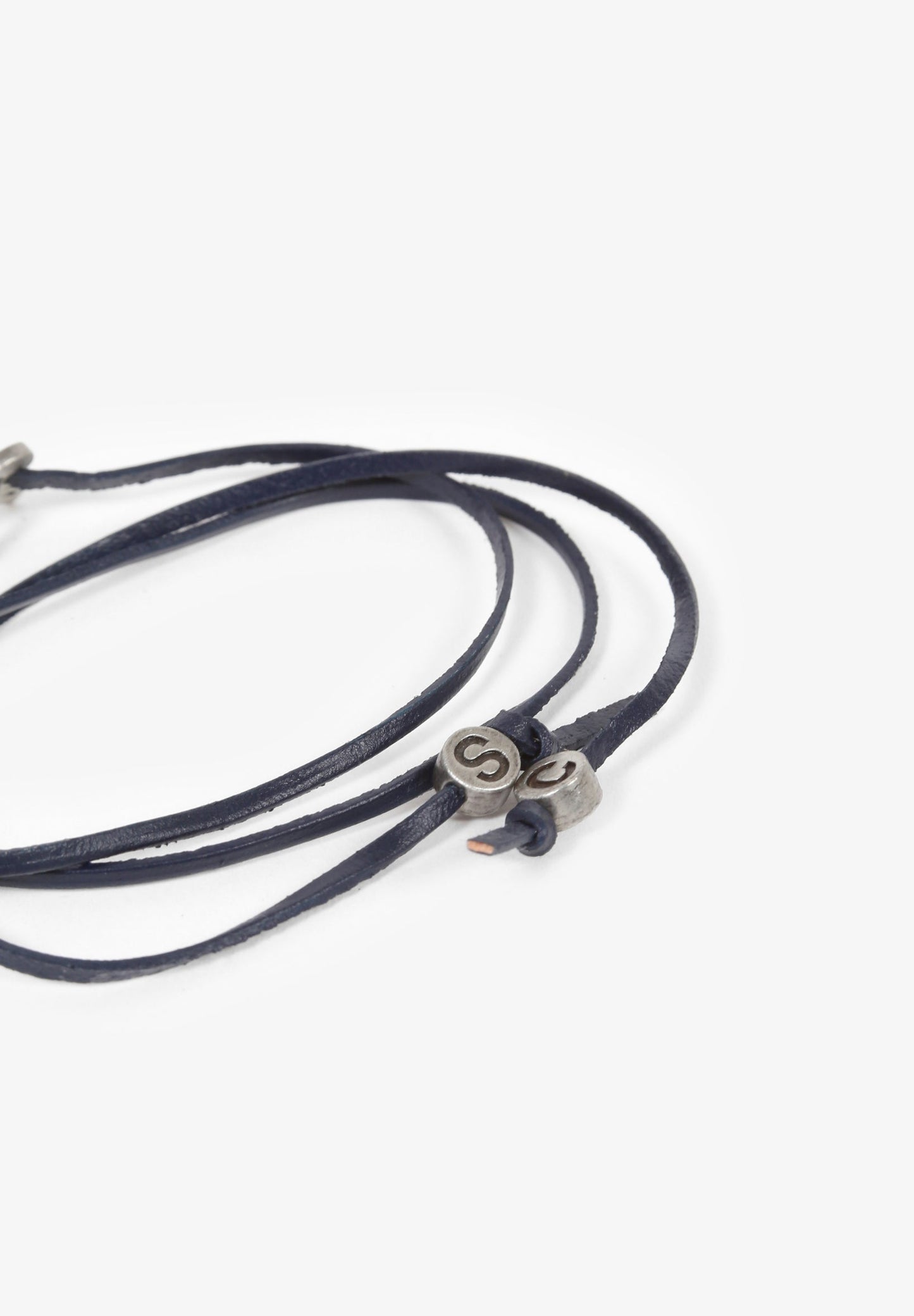 PULSERA CALAVERA PIEL