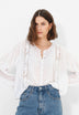 CAMISA DETALLES PERFORADOS