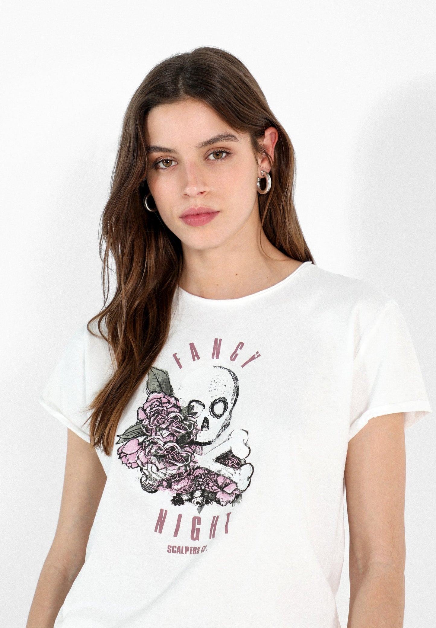 CAMISETA LAVADA ROSAS