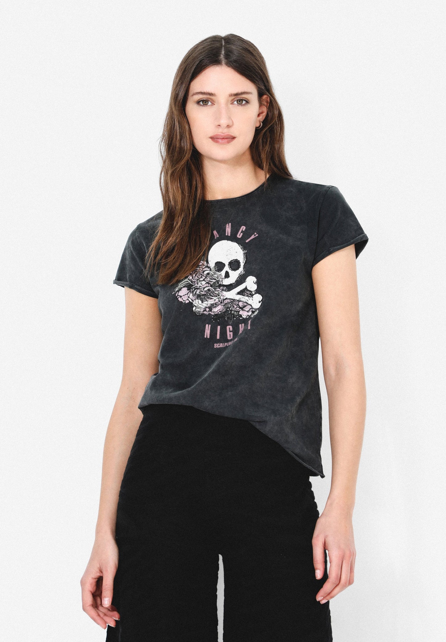 CAMISETA LAVADA ROSAS