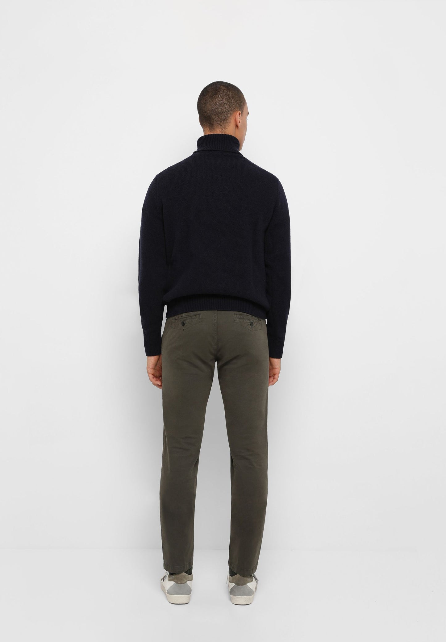 PANTALÓN CHINO CASUAL