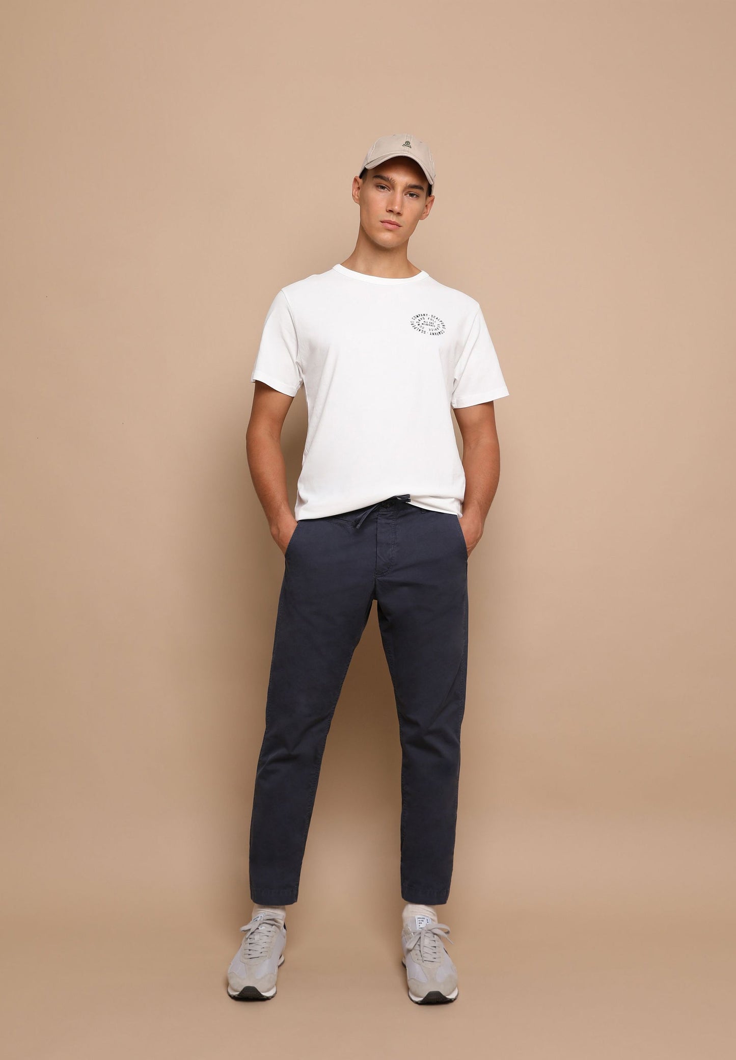 PANTALÓN CHINO CORDÓN