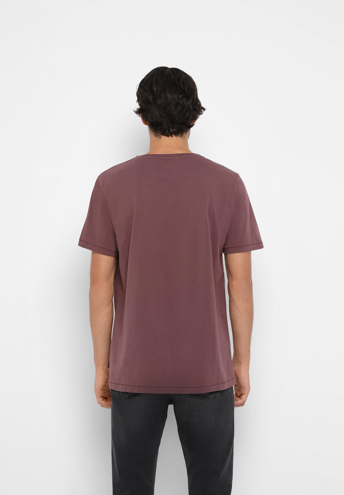 CAMISETA BORDADO CALAVERA