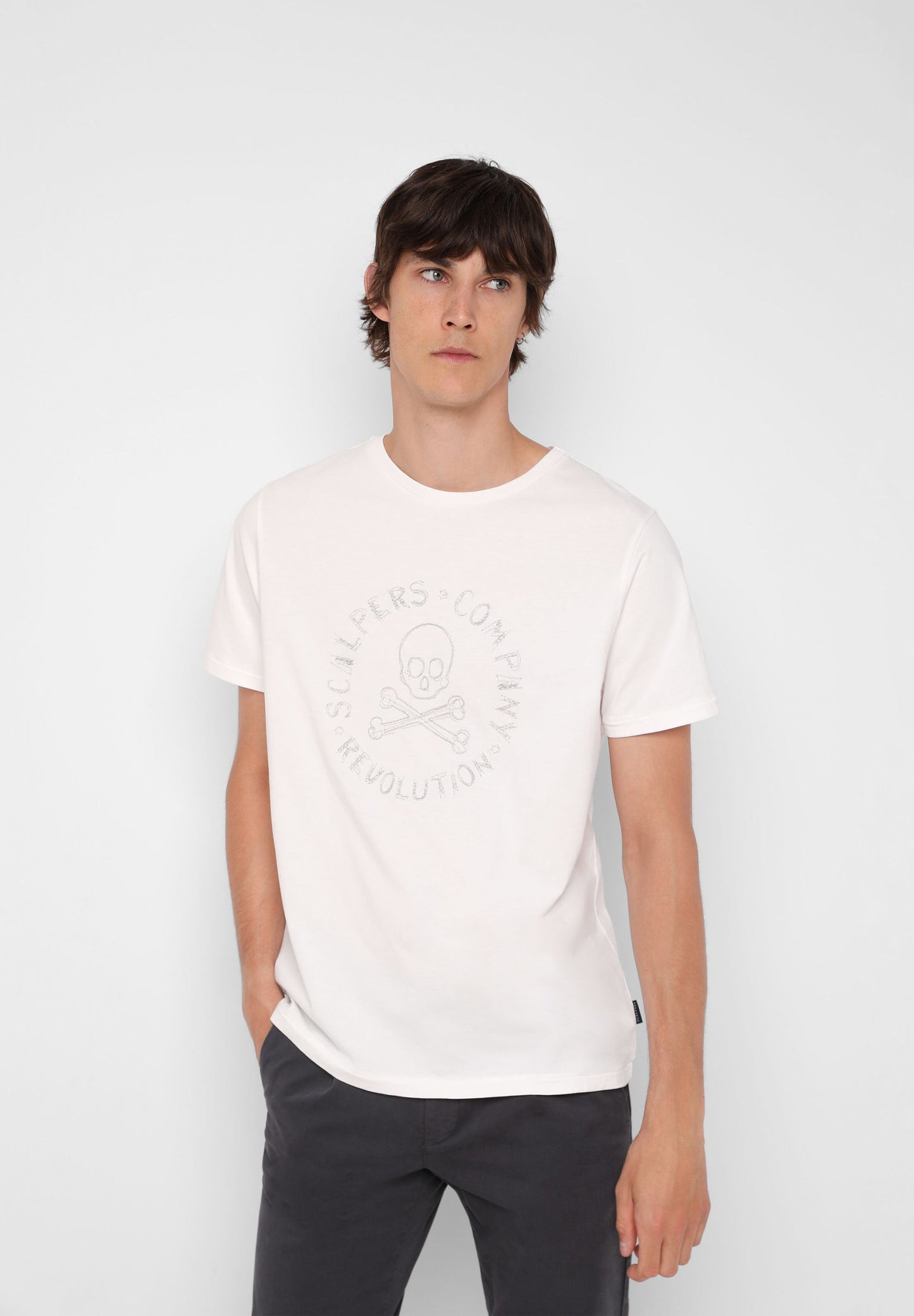 CAMISETA BORDADO CALAVERA