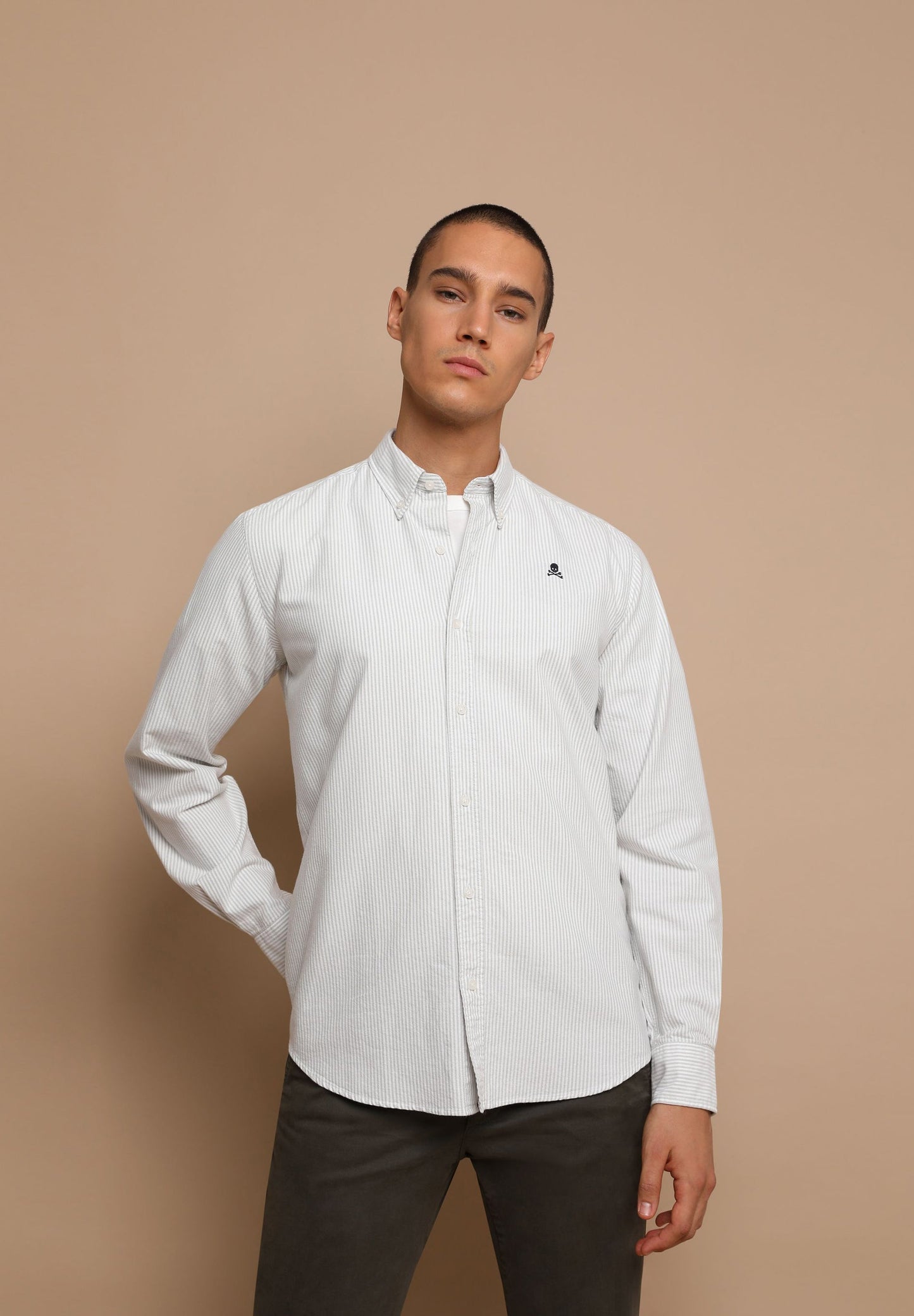 CAMISA OXFORD CUELLO BOTONES