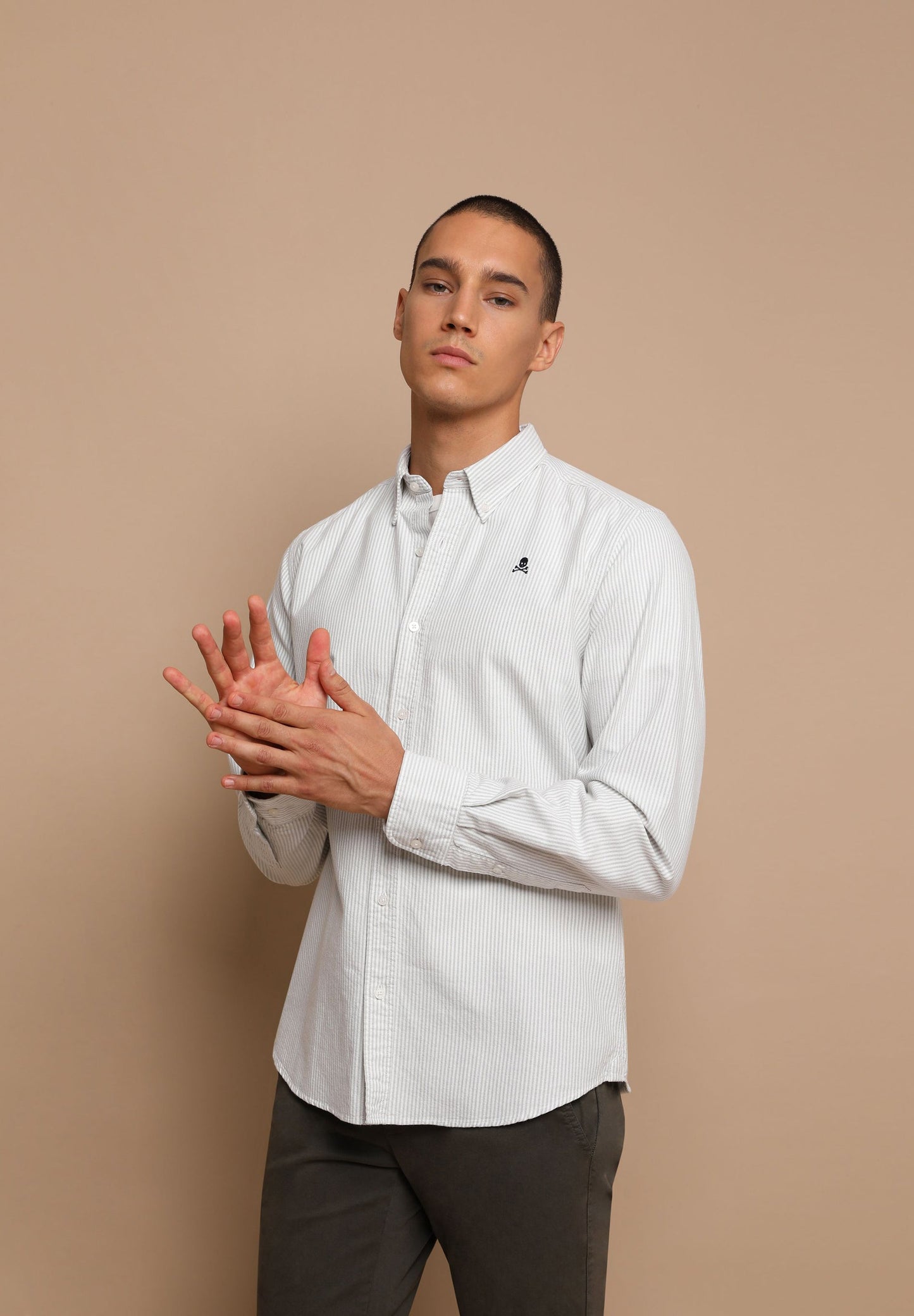 CAMISA OXFORD CUELLO BOTONES