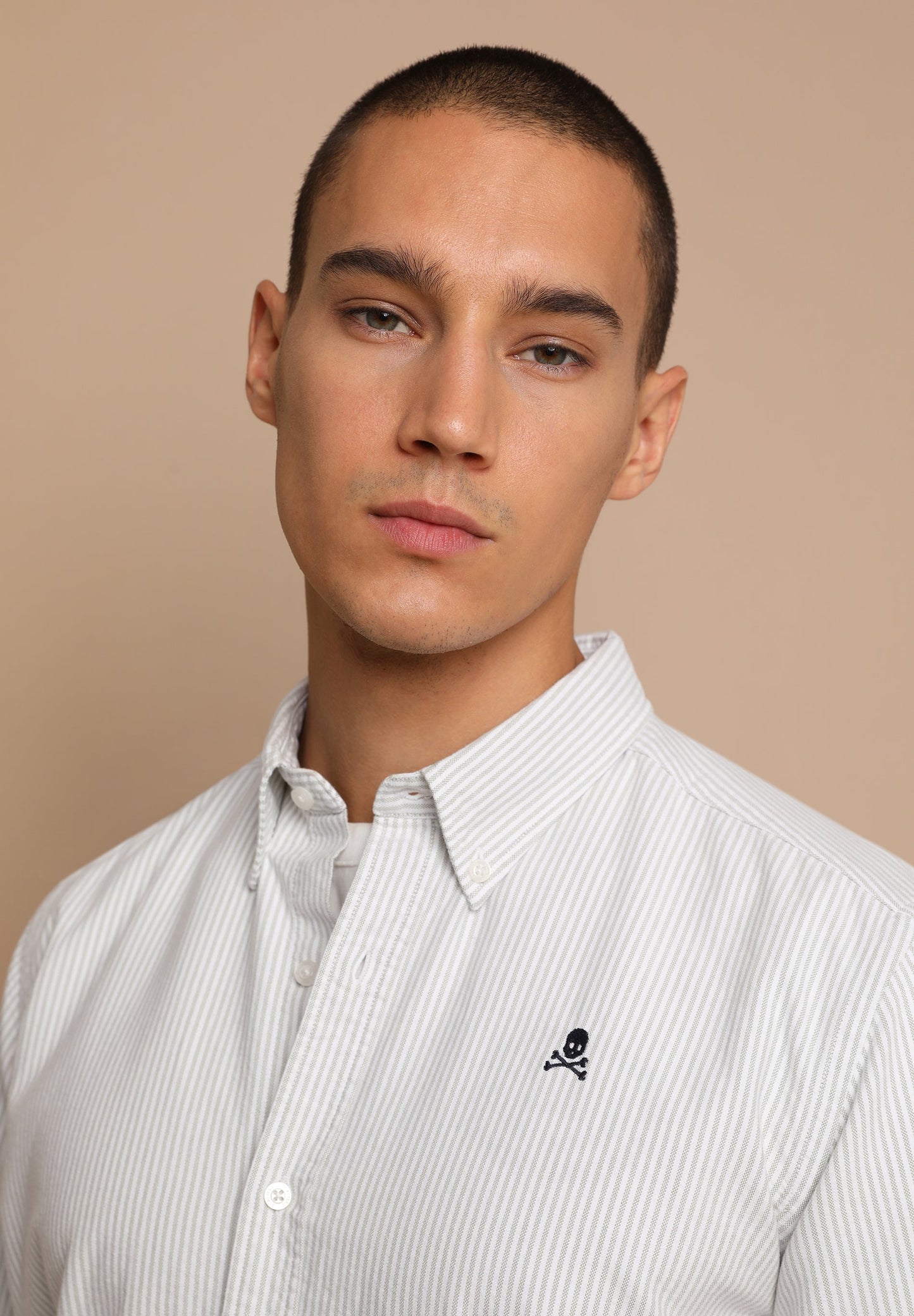CAMISA OXFORD CUELLO BOTONES