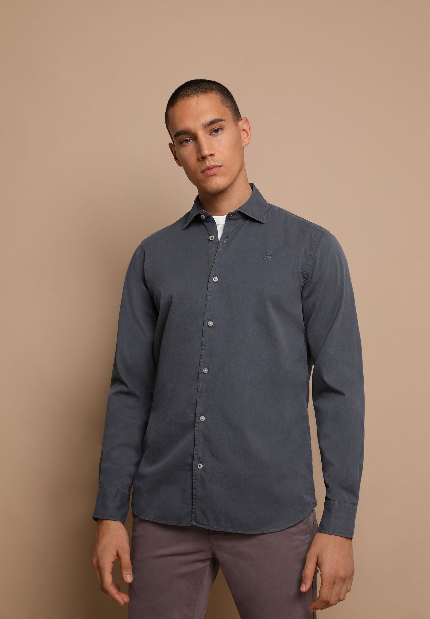 CAMISA LAVADA CALAVERA