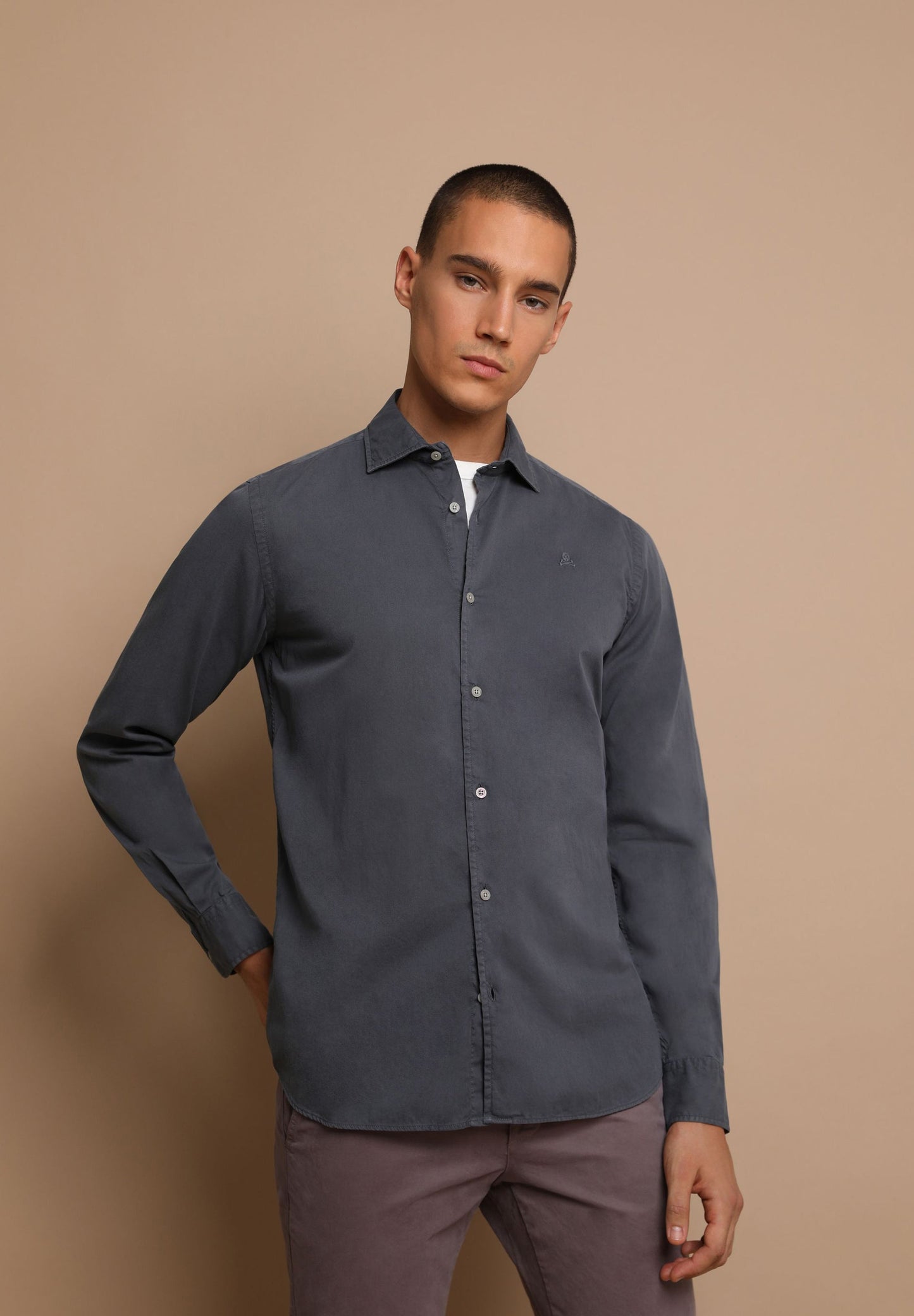 CAMISA LAVADA CALAVERA