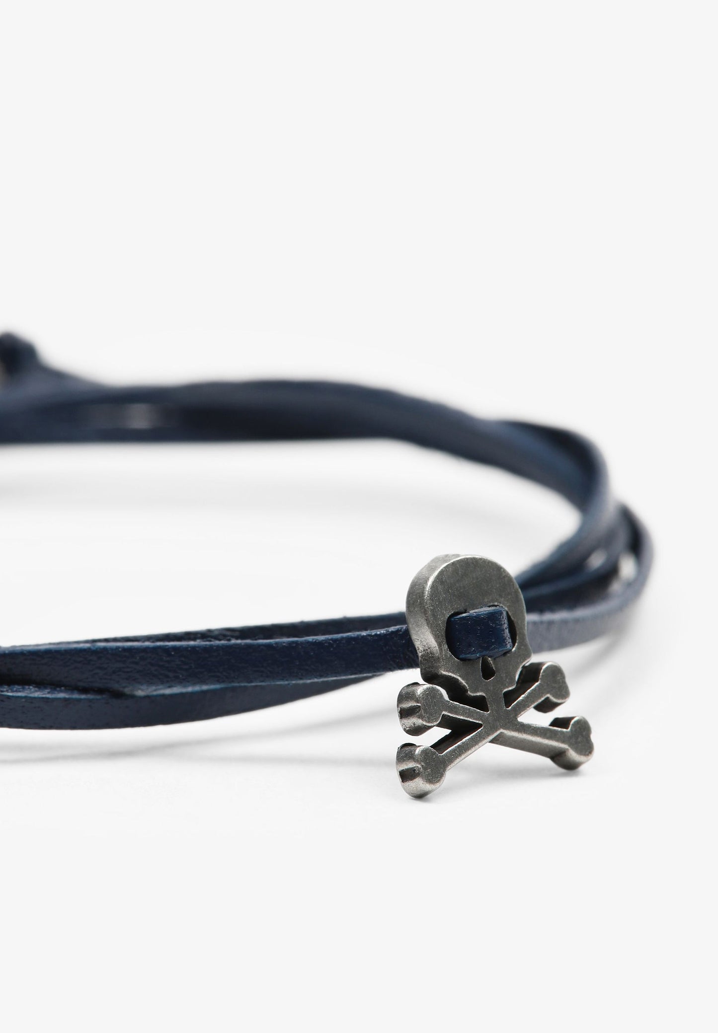 PULSERA CALAVERA PIEL