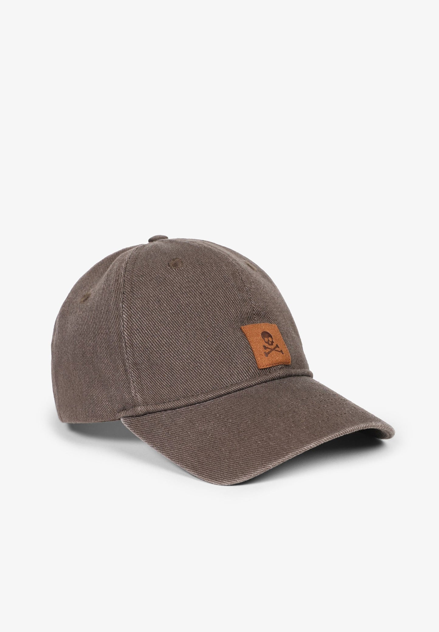 GORRA PARCHE CUERO