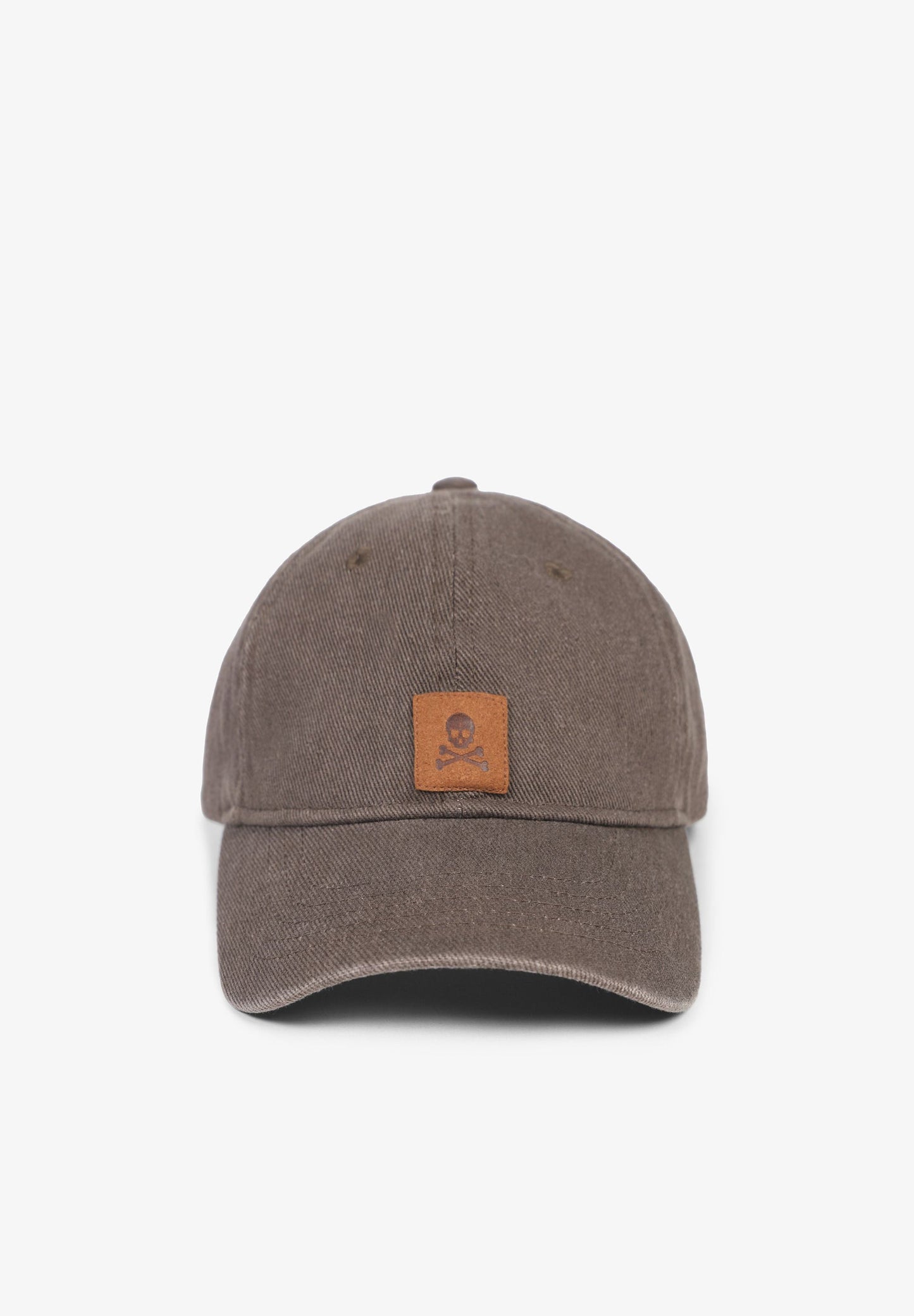 GORRA PARCHE CUERO