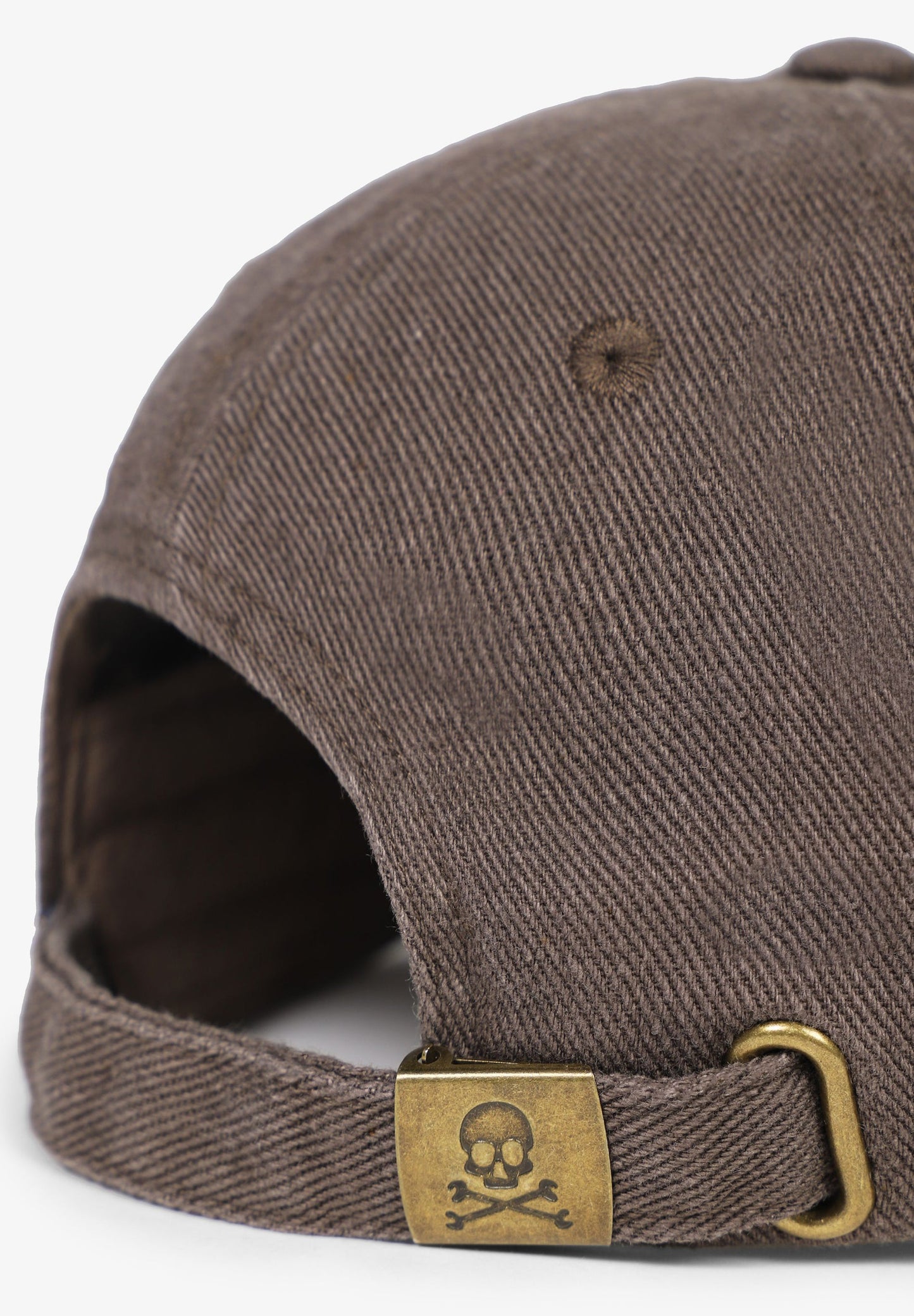 GORRA PARCHE CUERO