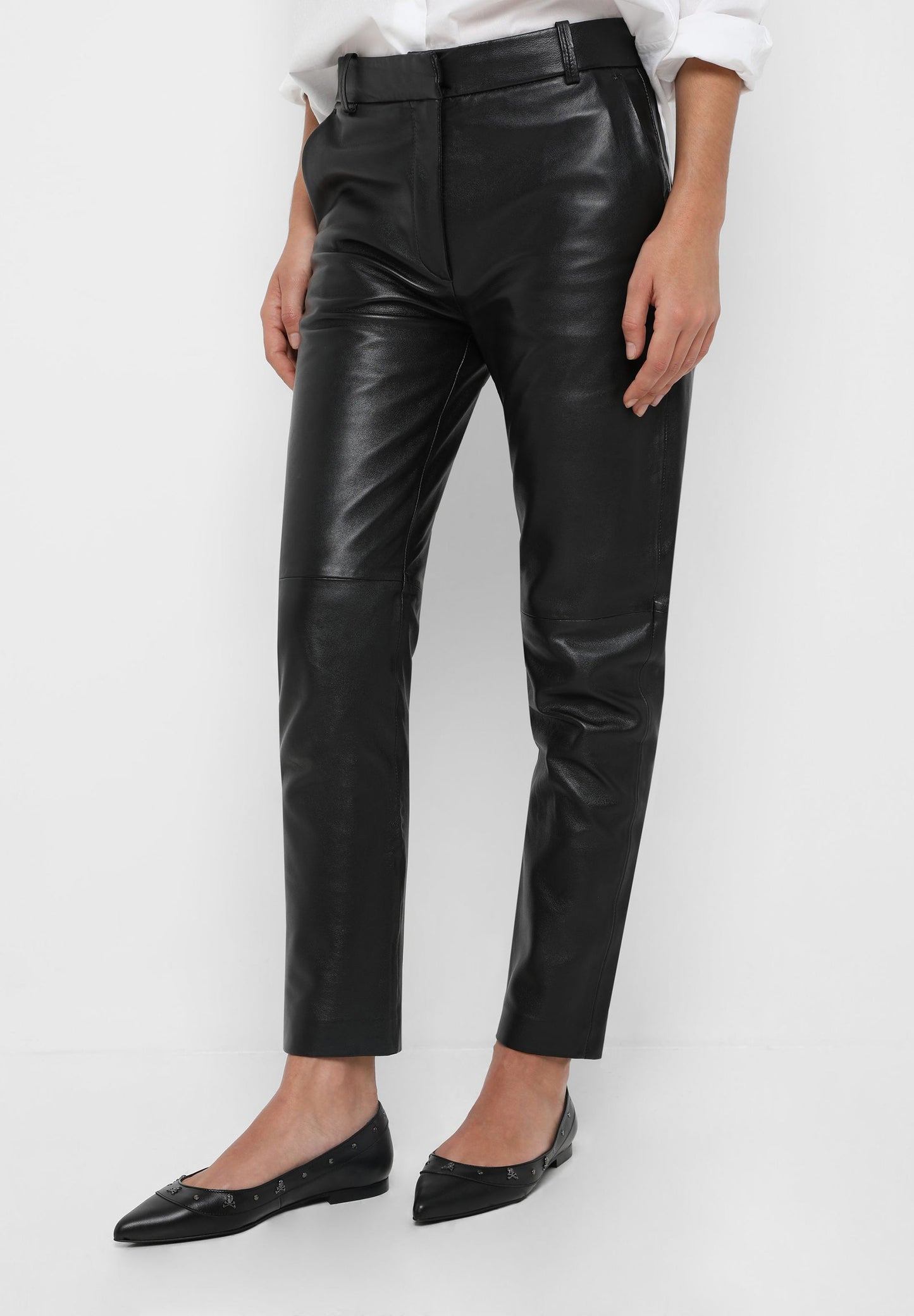 PANTALÓN RECTO PIEL