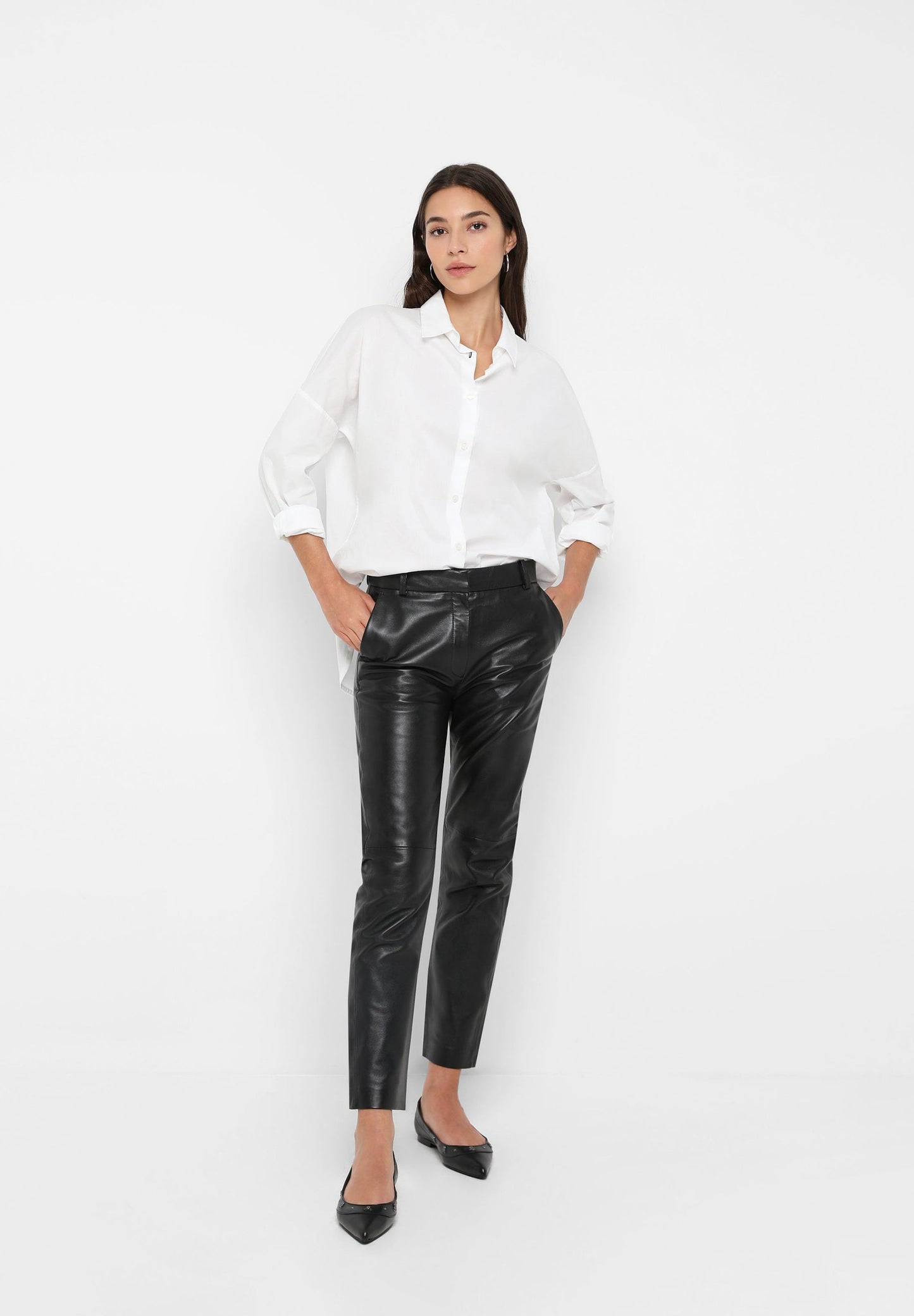 PANTALÓN RECTO PIEL